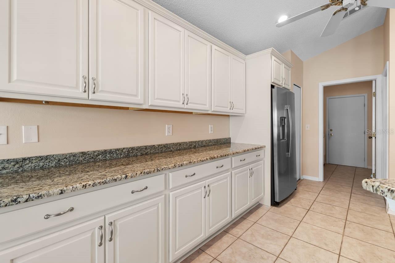 327 CALOOSA WOODS LN, SUN CITY CENTER, FL, 33573
