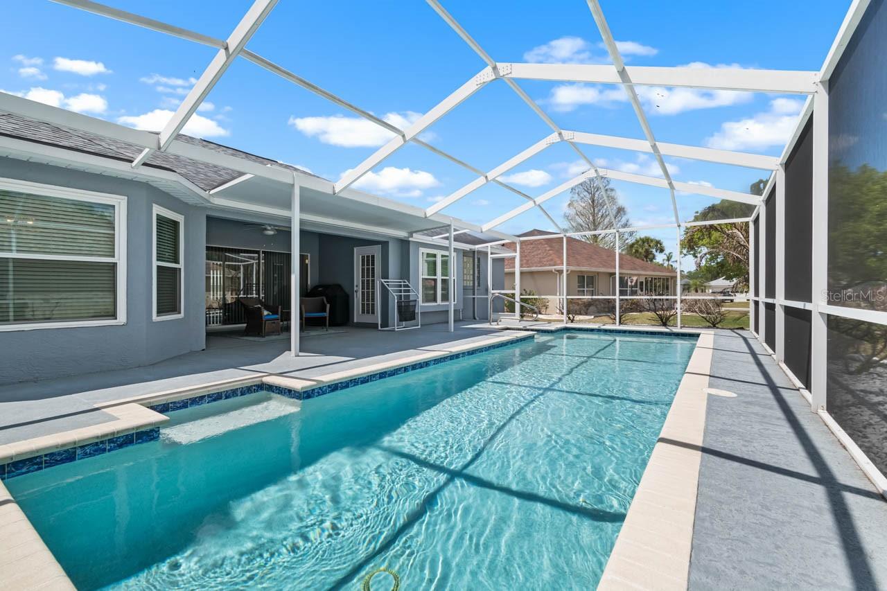 327 CALOOSA WOODS LN, SUN CITY CENTER, FL, 33573