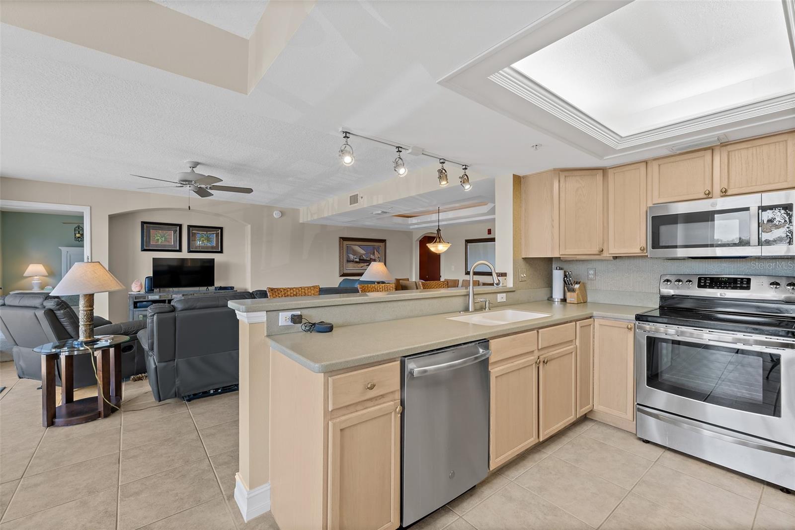 8472 RIDGEWOOD AVE #201, CAPE CANAVERAL, FL, 32920