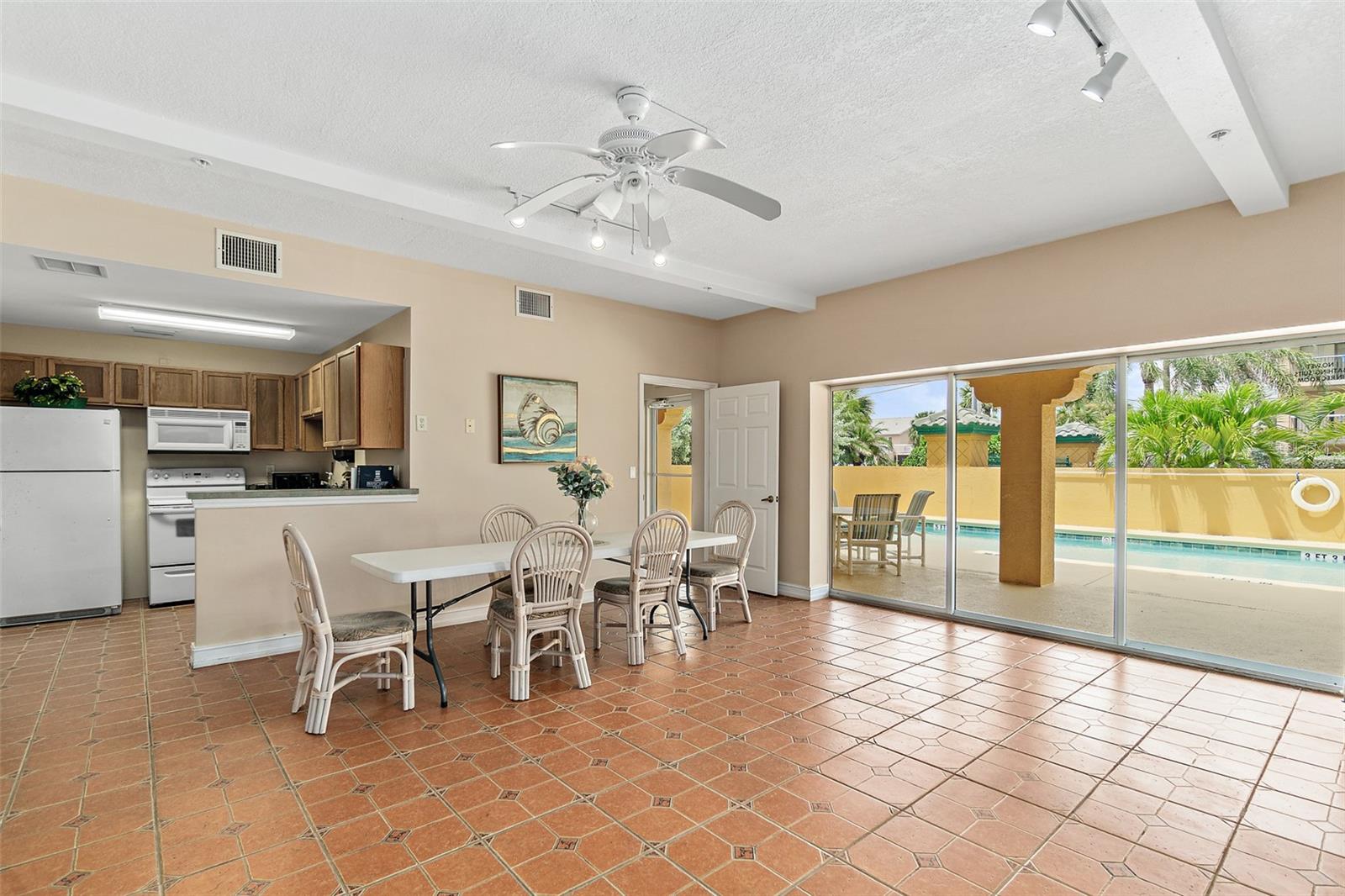 8472 RIDGEWOOD AVE #201, CAPE CANAVERAL, FL, 32920