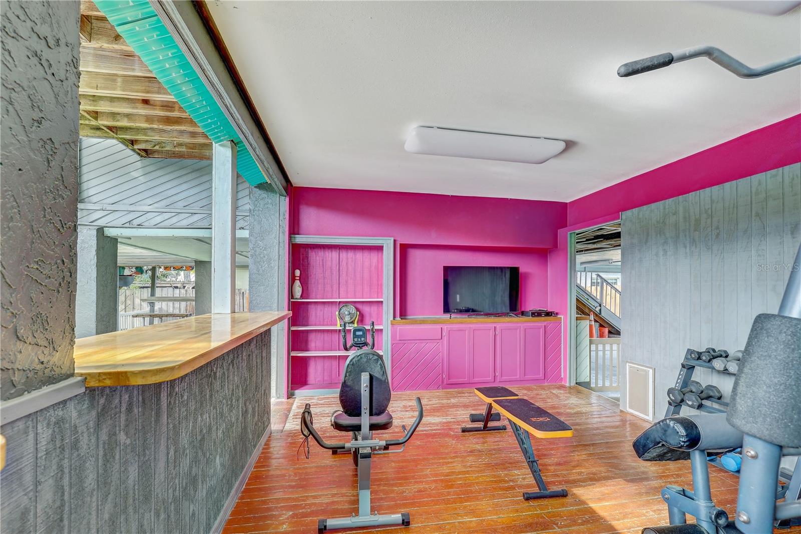 7500 N OLA AVE, TAMPA, FL, 33604