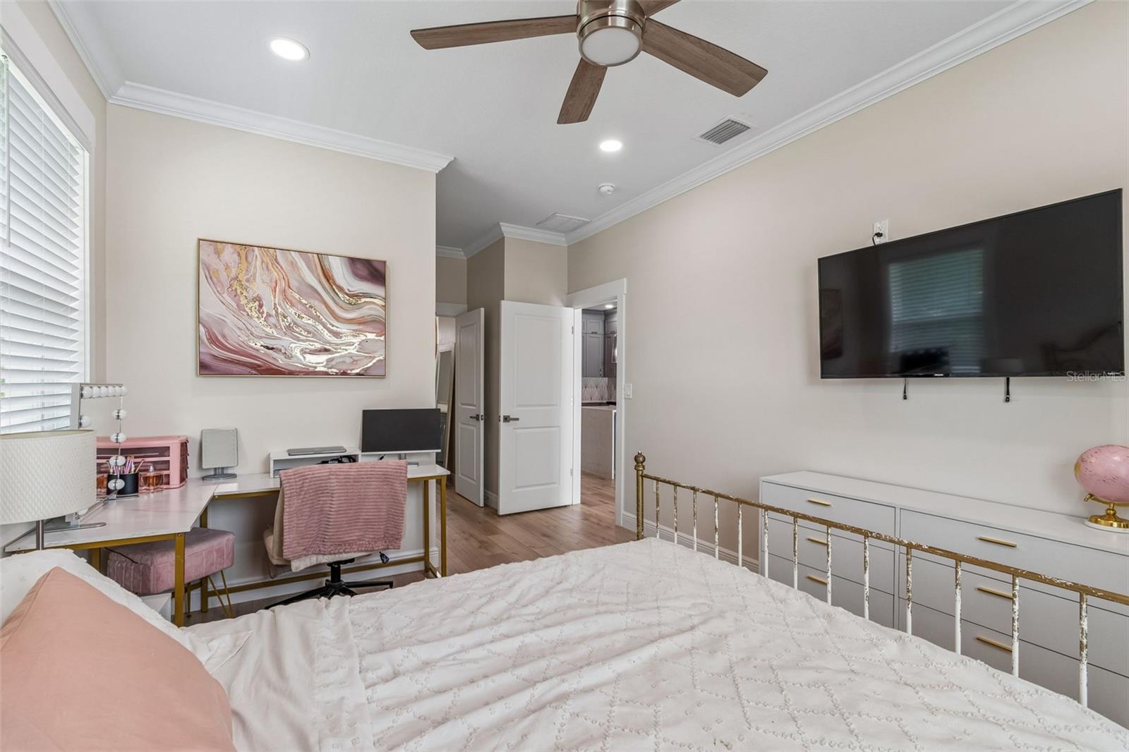 1901 W CLUSTER AVE, TAMPA, FL, 33604