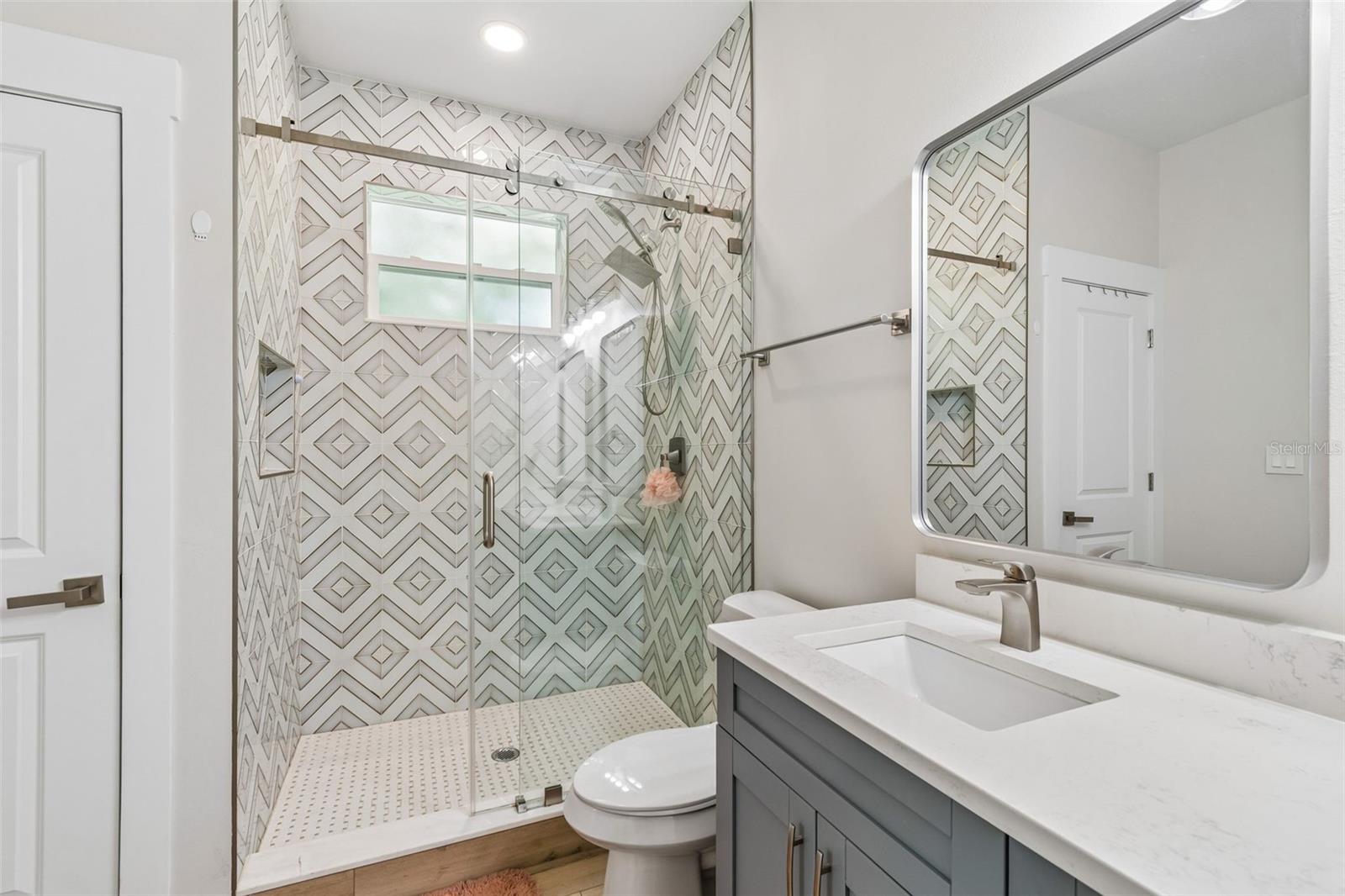 1901 W CLUSTER AVE, TAMPA, FL, 33604