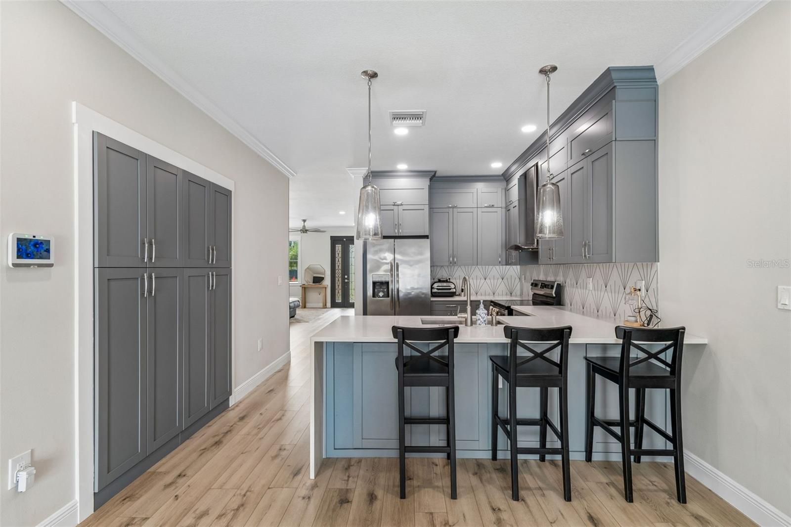 1901 W CLUSTER AVE, TAMPA, FL, 33604