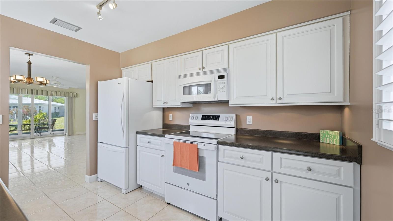 215 FAIR WINDS DR #215, NOKOMIS, FL, 34275