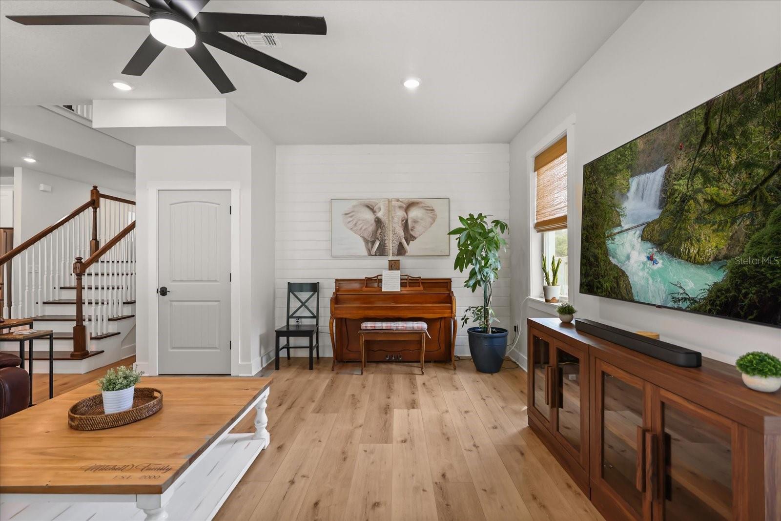 21709 HIDDEN CREEK LN, MOUNT DORA, FL, 32757