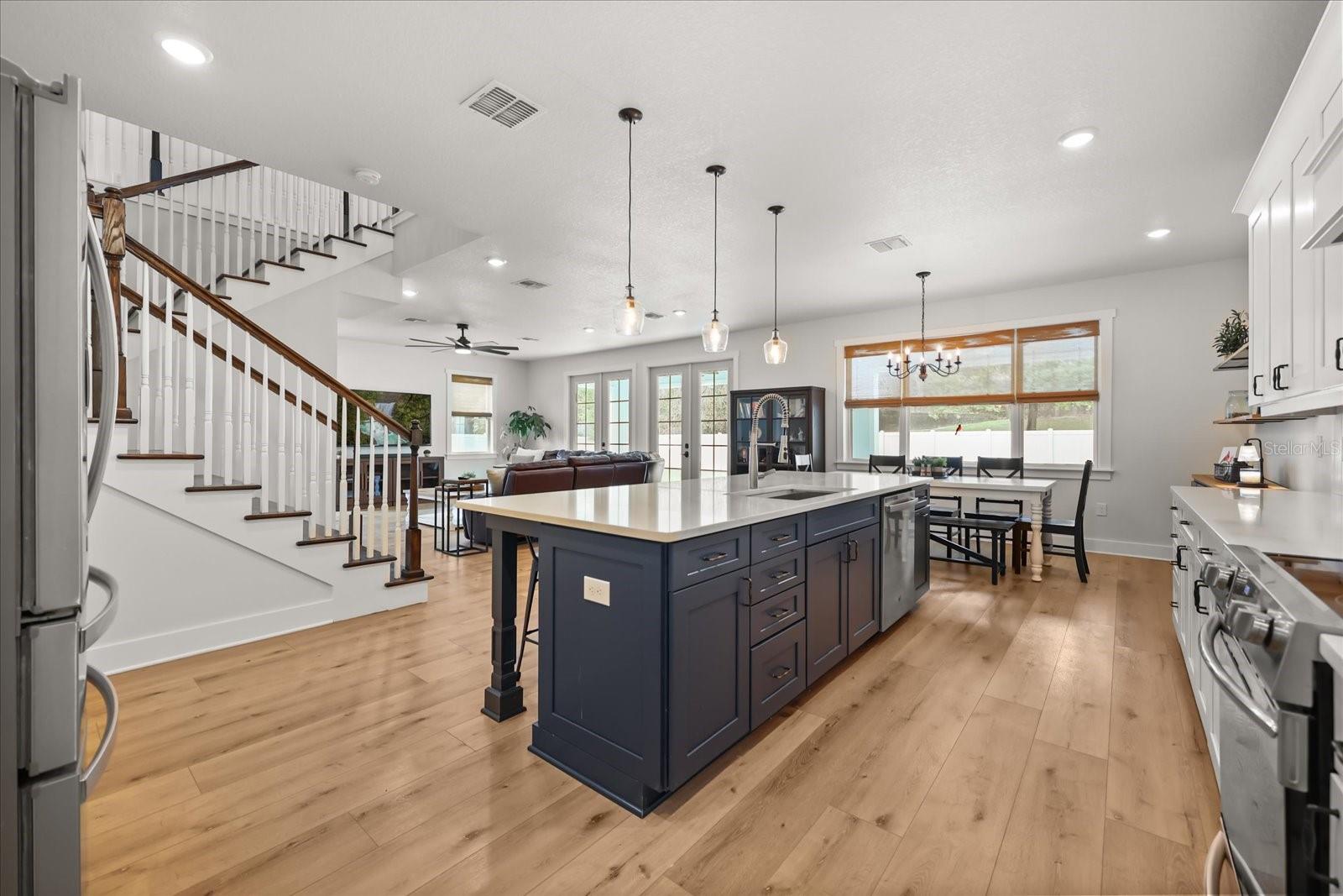 21709 HIDDEN CREEK LN, MOUNT DORA, FL, 32757