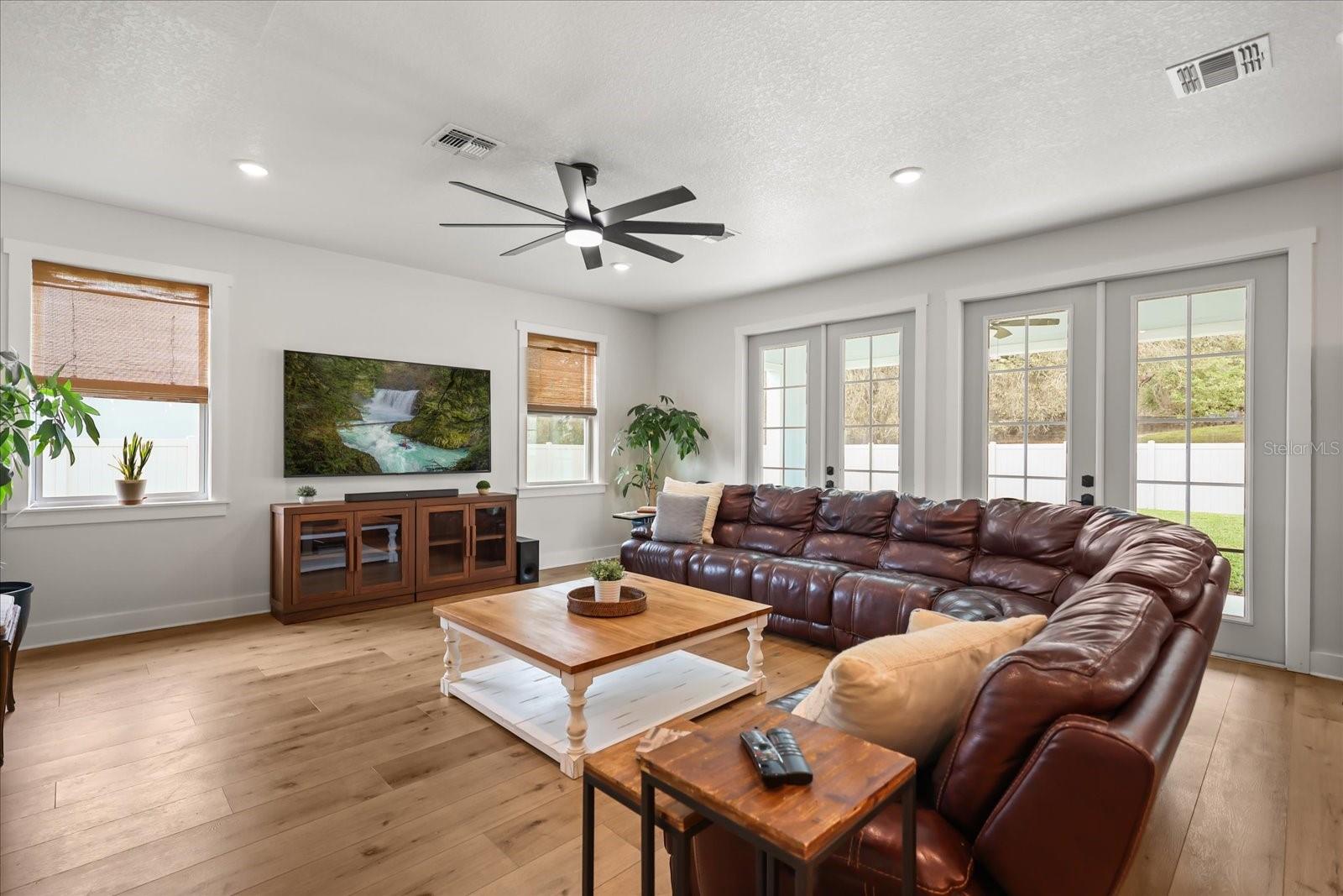 21709 HIDDEN CREEK LN, MOUNT DORA, FL, 32757