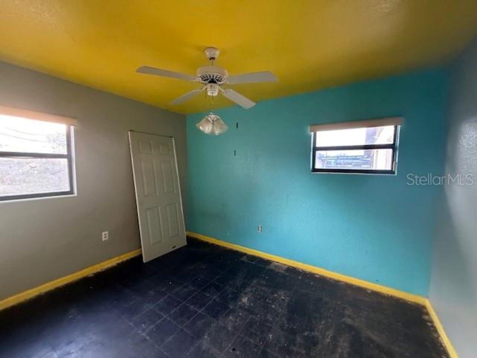 701 MADISON ST, TAVARES, FL, 32778