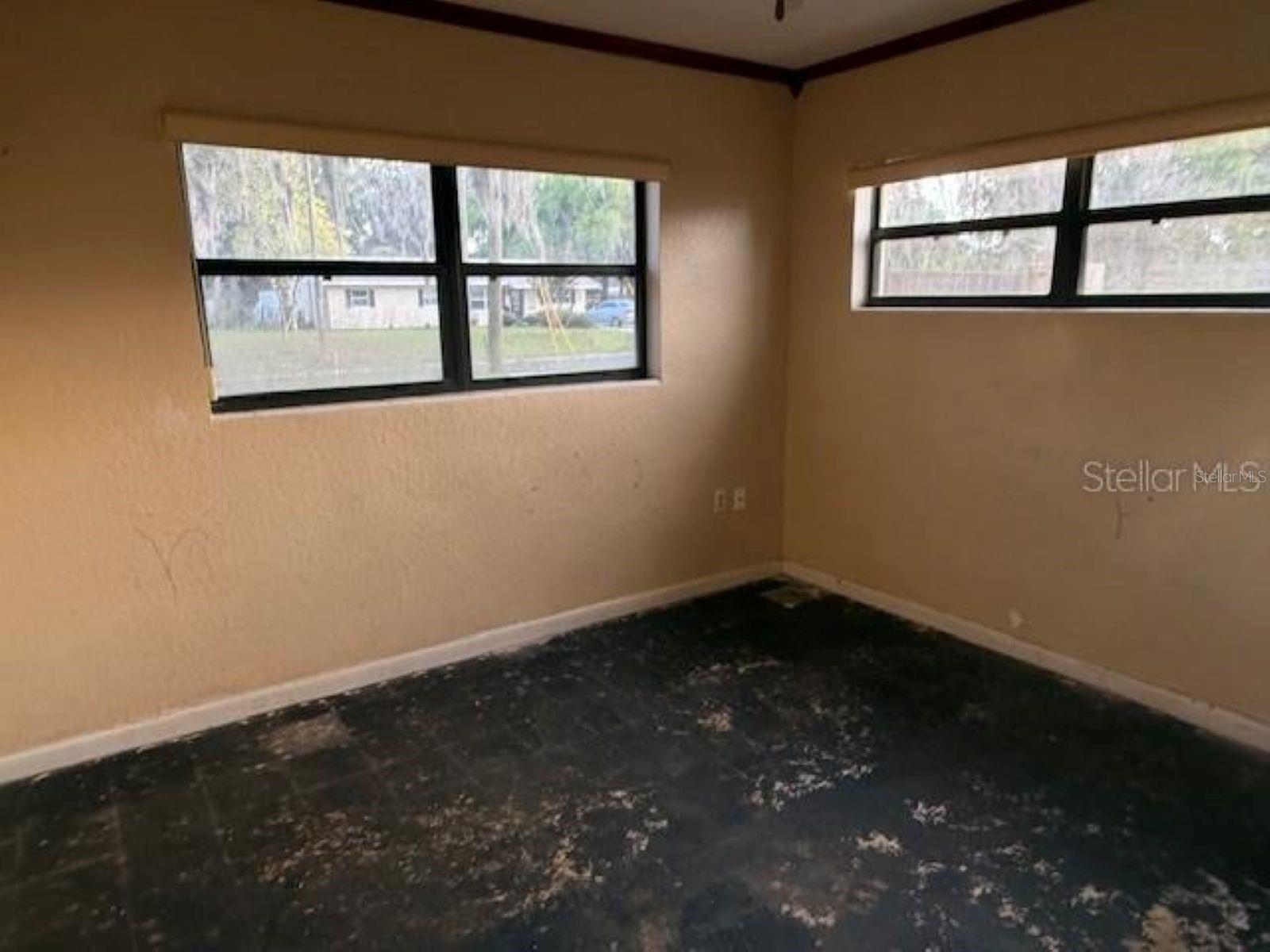 701 MADISON ST, TAVARES, FL, 32778