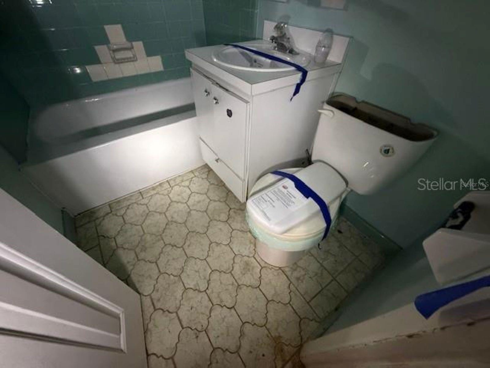 701 MADISON ST, TAVARES, FL, 32778