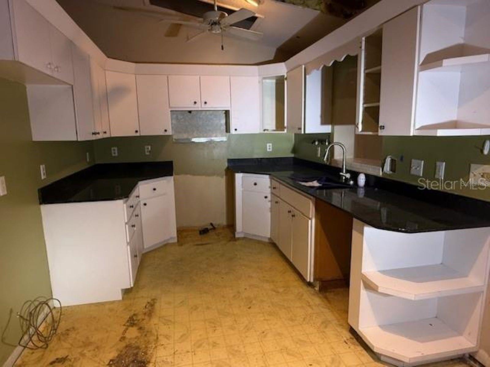 701 MADISON ST, TAVARES, FL, 32778