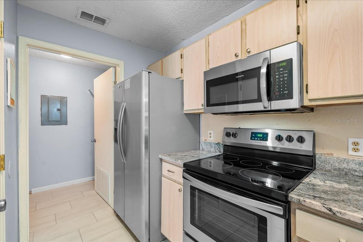 3705 SW 27TH ST #611, GAINESVILLE, FL, 32608