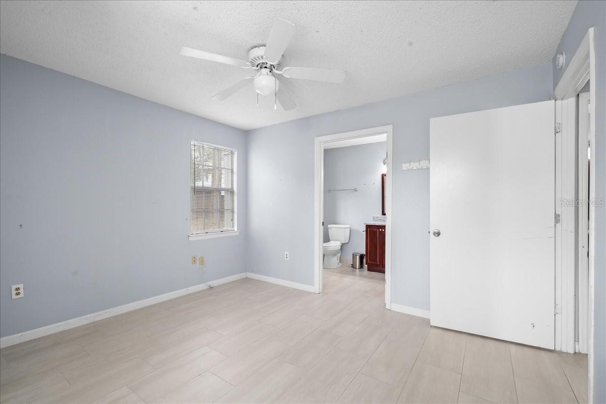 3705 SW 27TH ST #611, GAINESVILLE, FL, 32608