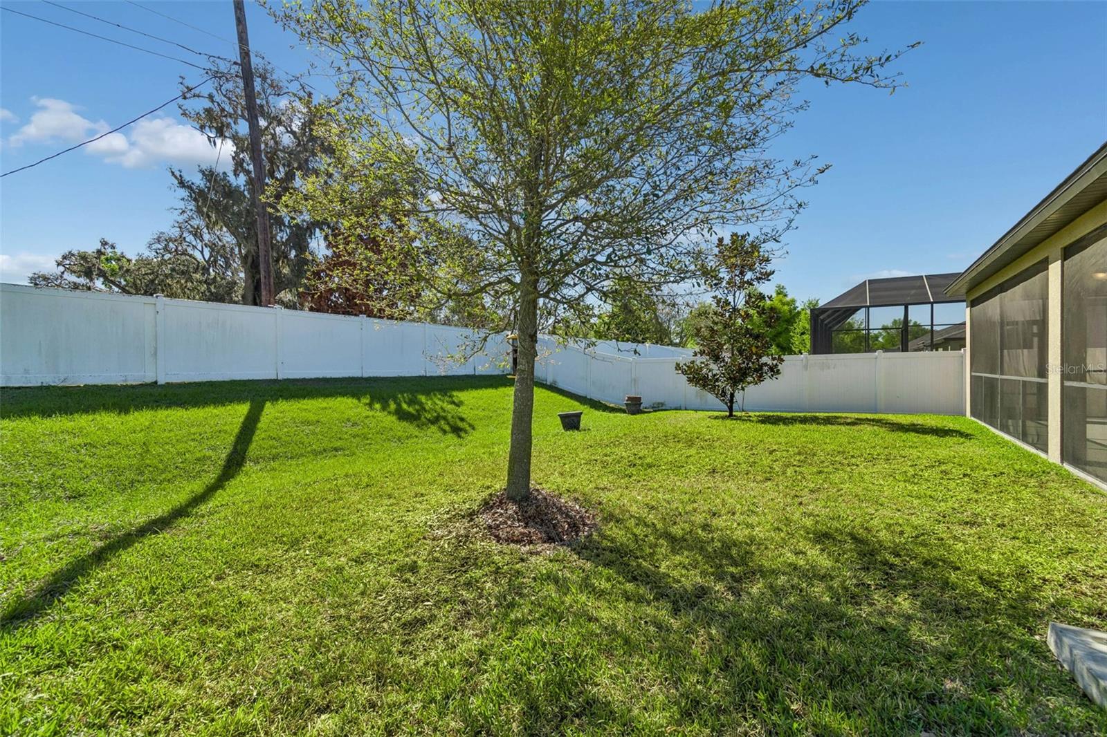 1214 FLORABLU DR, SEFFNER, FL, 33584