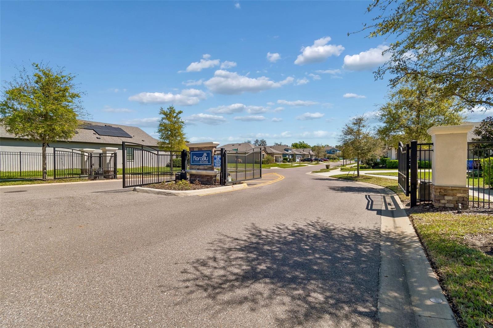 1214 FLORABLU DR, SEFFNER, FL, 33584