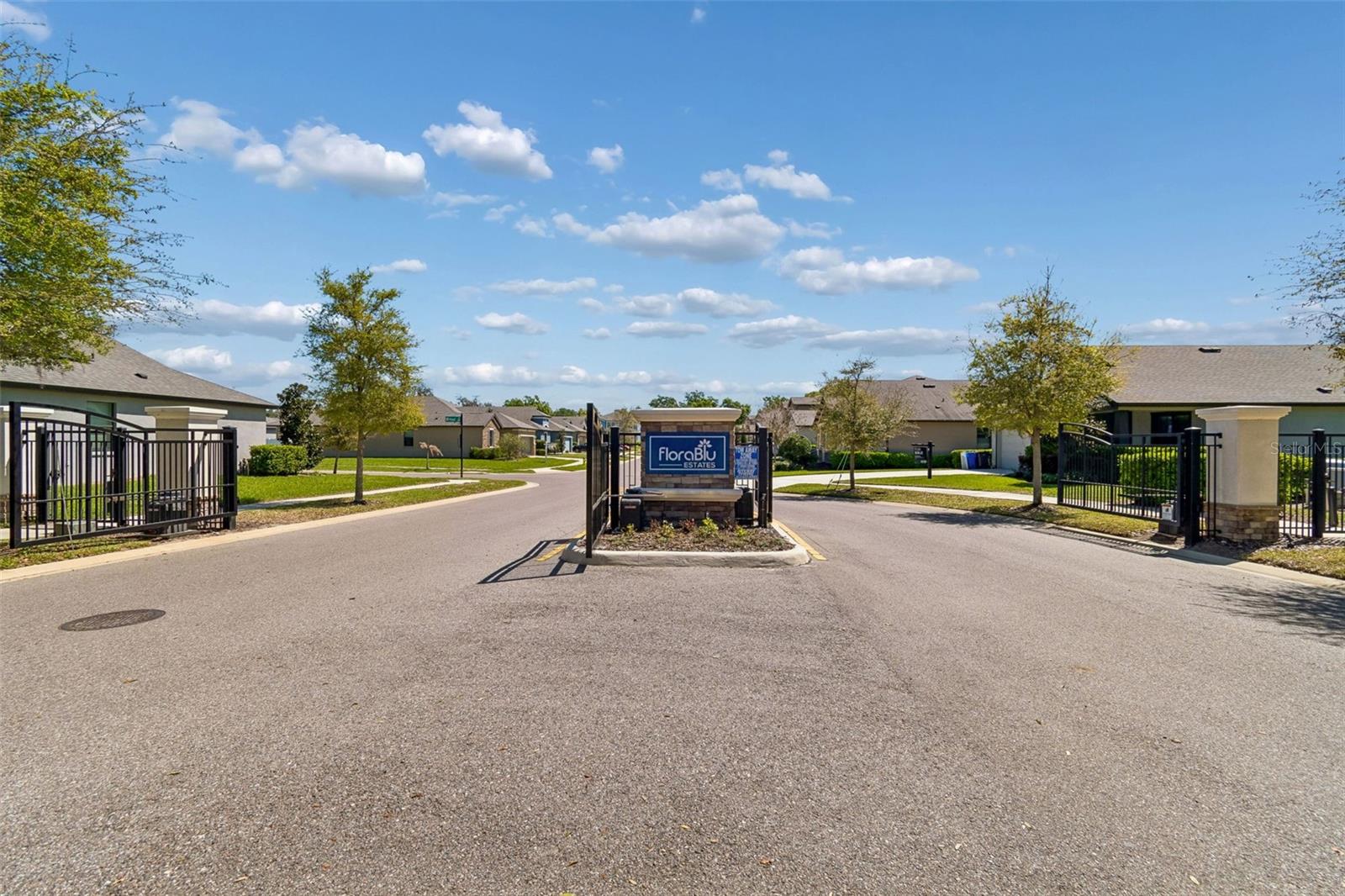 1214 FLORABLU DR, SEFFNER, FL, 33584