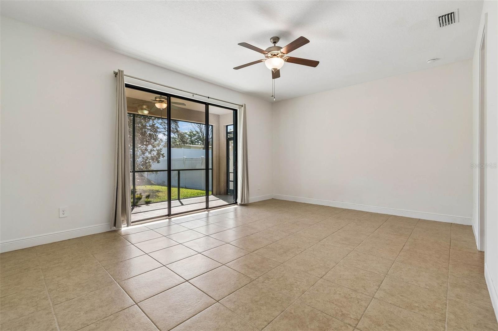 1214 FLORABLU DR, SEFFNER, FL, 33584