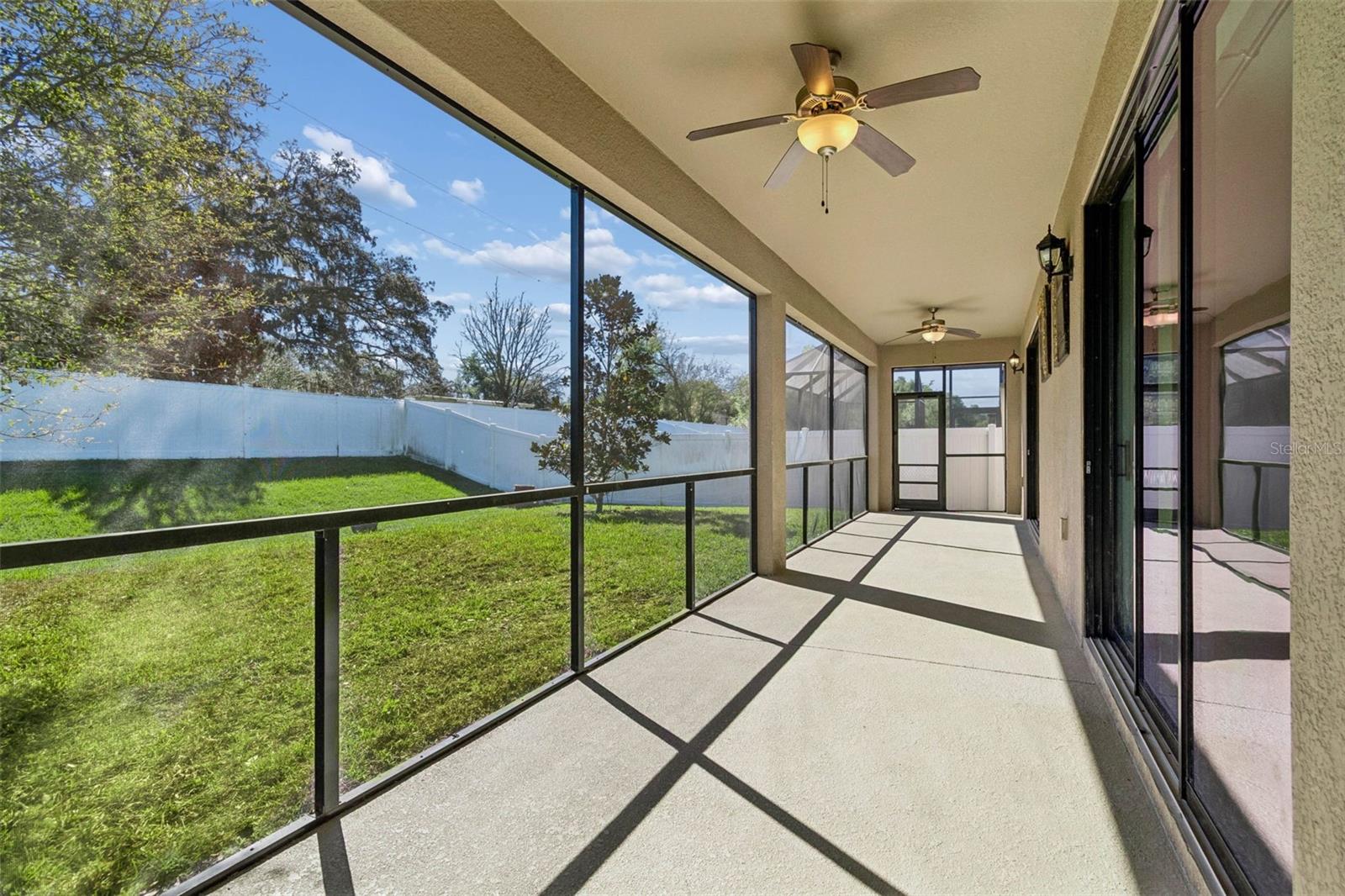 1214 FLORABLU DR, SEFFNER, FL, 33584