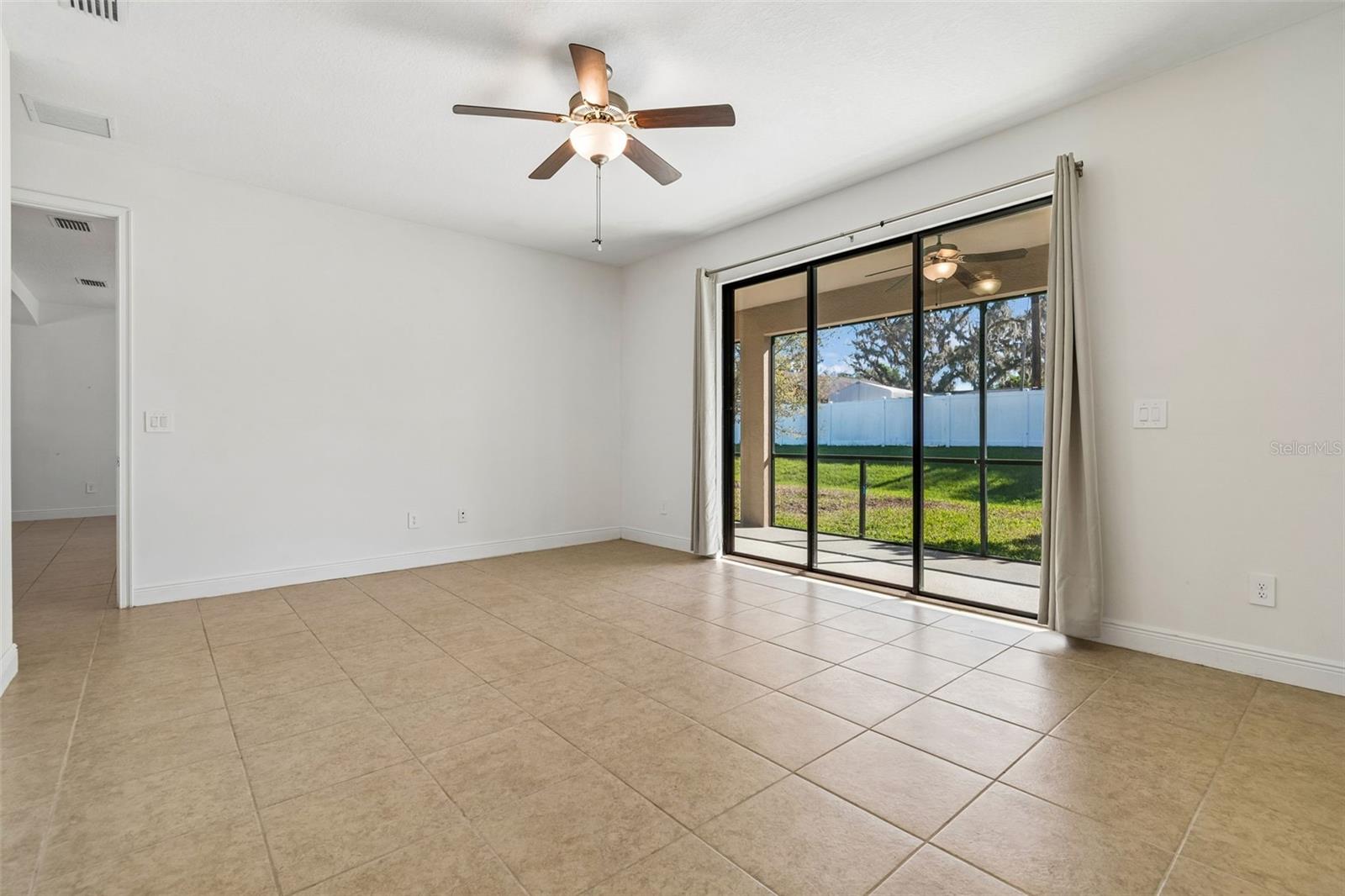 1214 FLORABLU DR, SEFFNER, FL, 33584