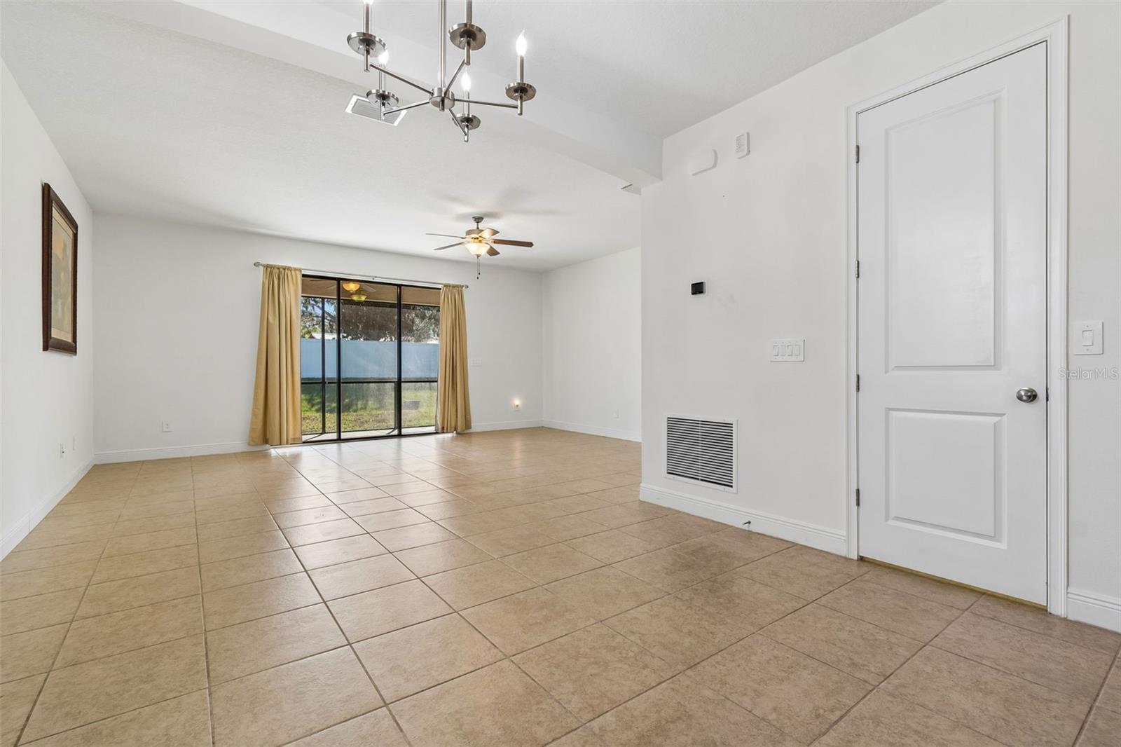 1214 FLORABLU DR, SEFFNER, FL, 33584