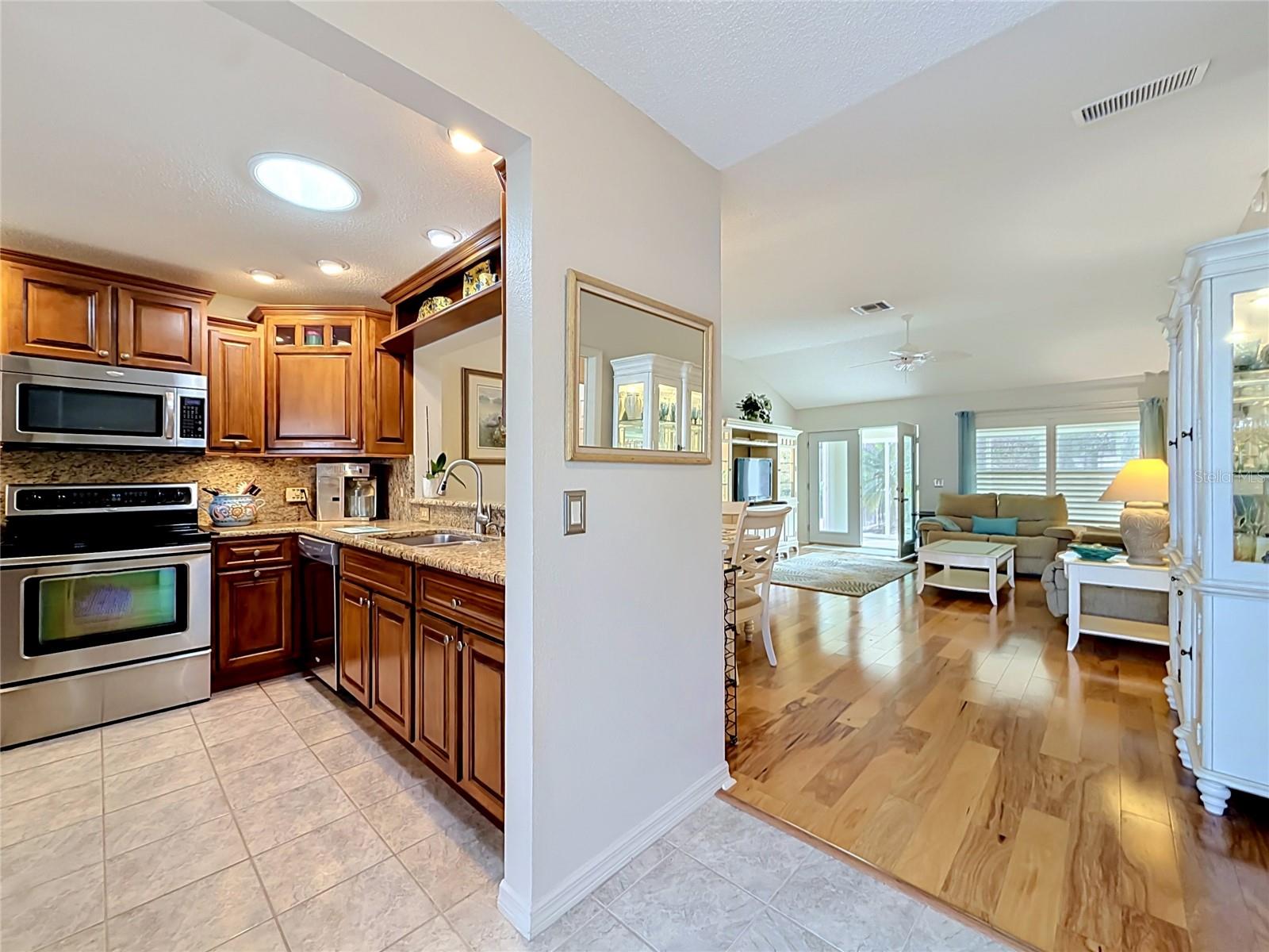 8641 SE 168TH KITTREDGE LOOP, THE VILLAGES, FL, 32162
