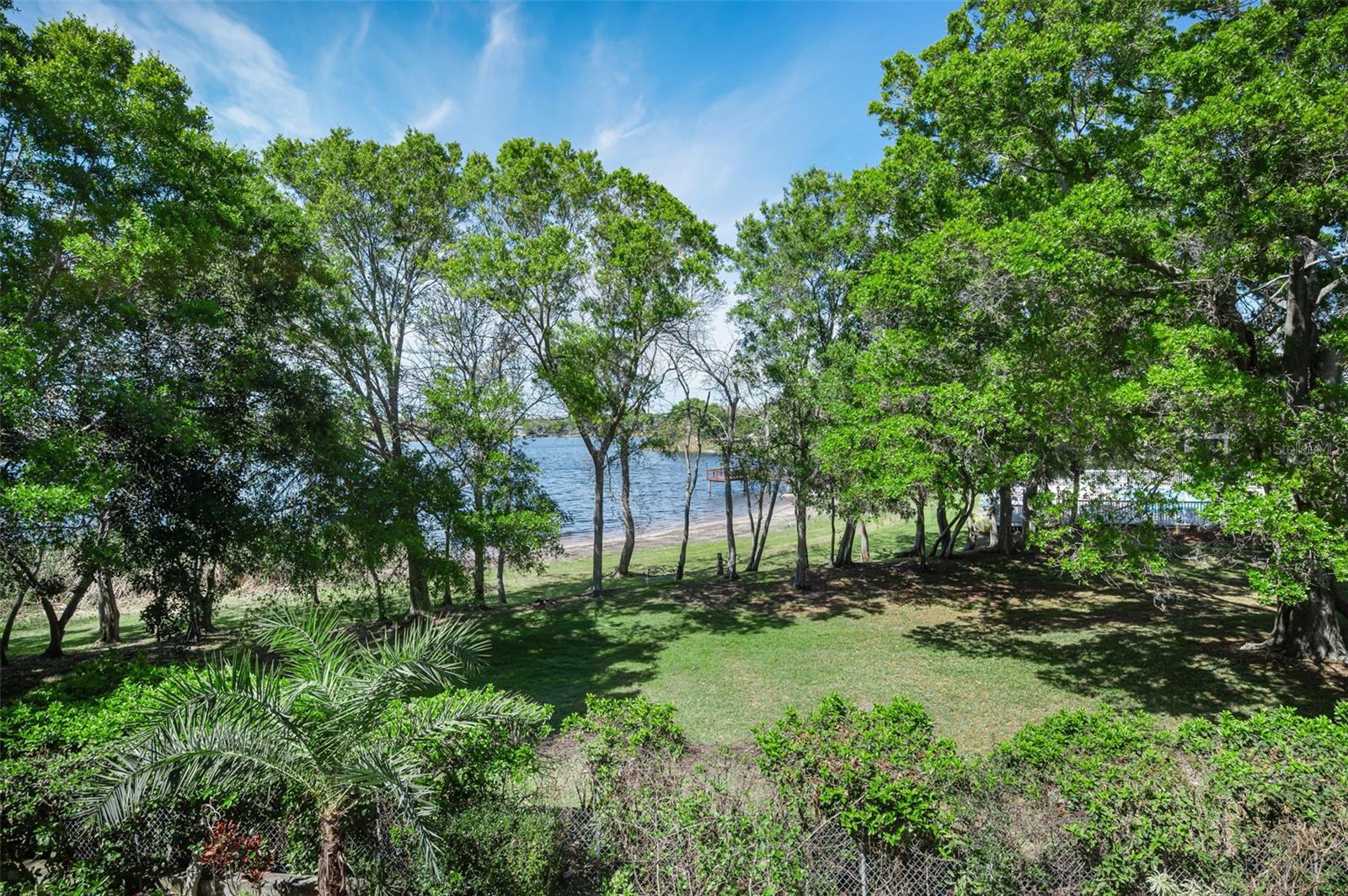 Peaceful views of Lake Arbor!