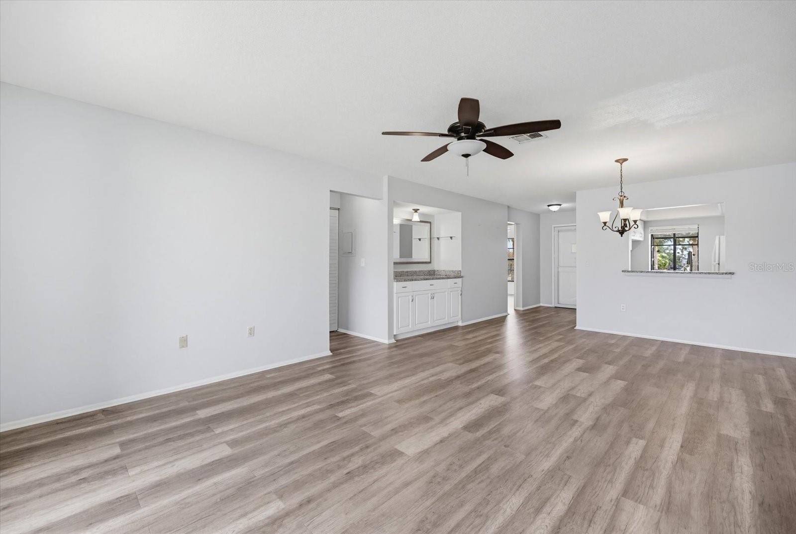 335 THREE LAKES LN #B, VENICE, FL, 34285