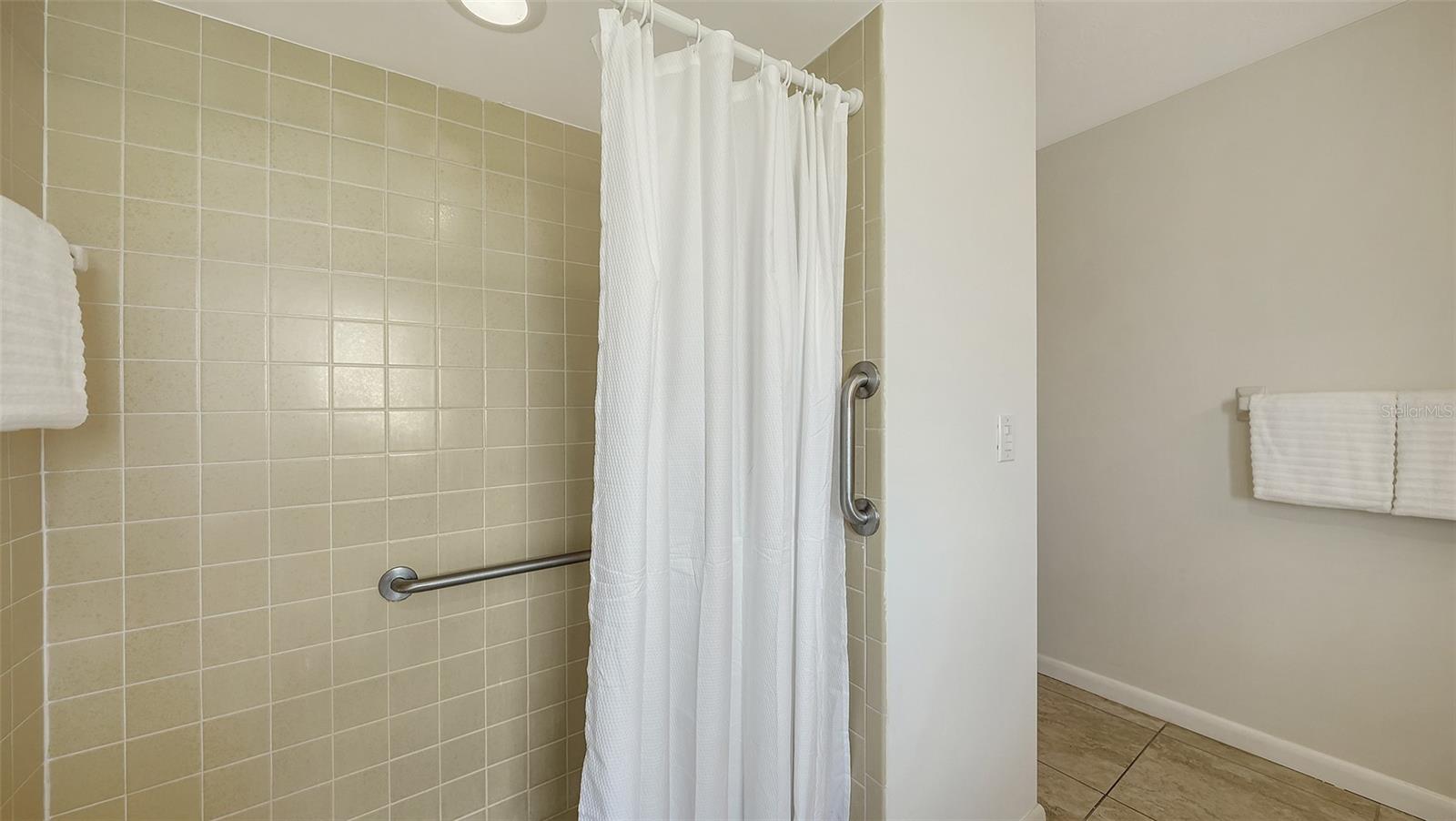 1735 S GONDOLA CT, VENICE, FL, 34293