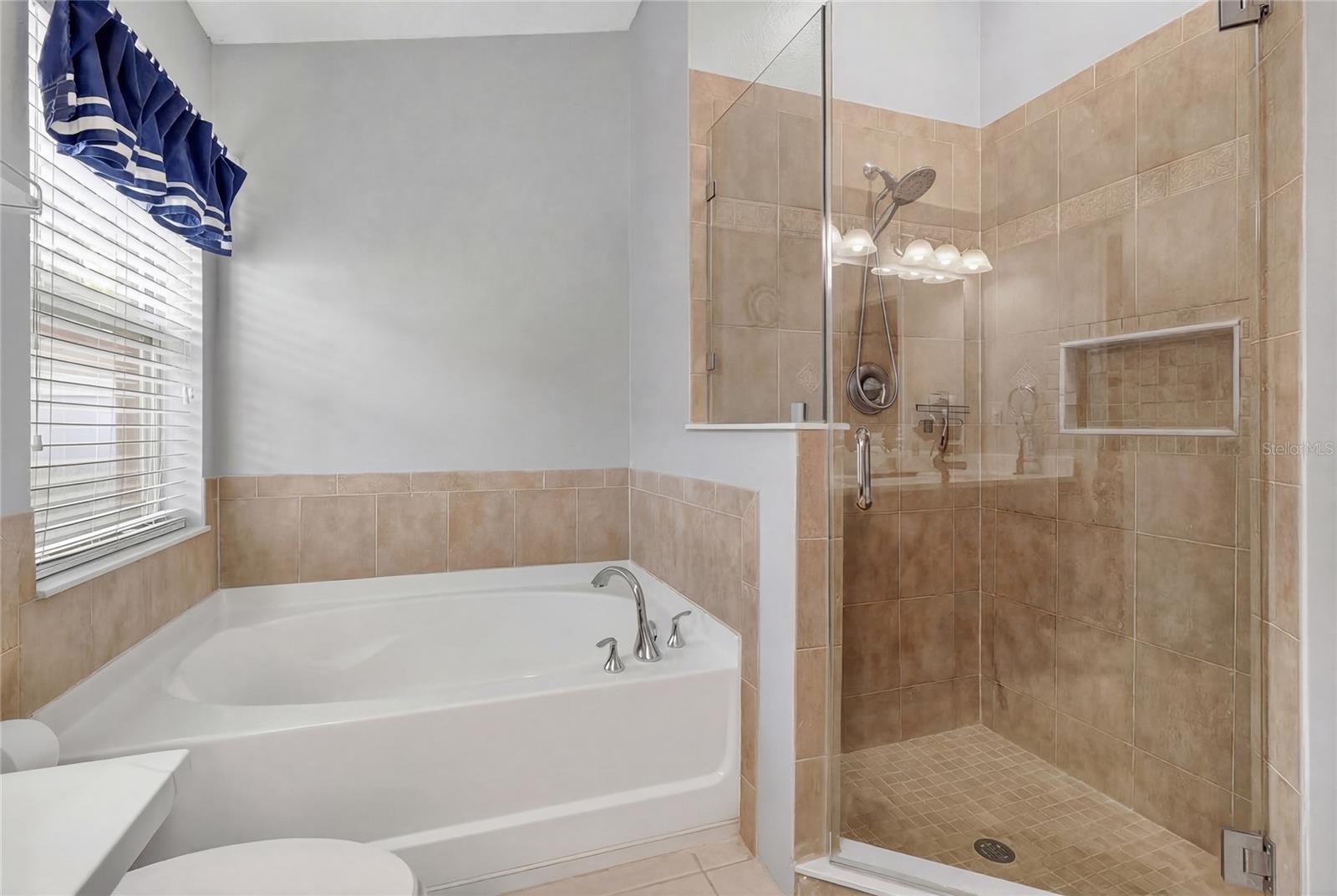 3881 HAMPTON HILLS DR, LAKELAND, FL, 33810
