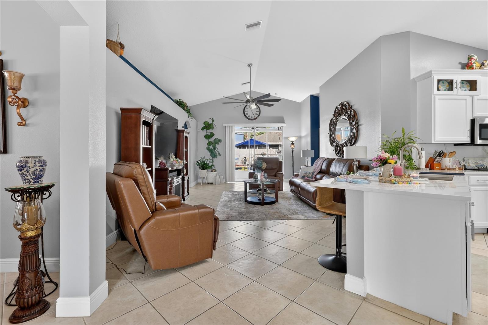 3881 HAMPTON HILLS DR, LAKELAND, FL, 33810