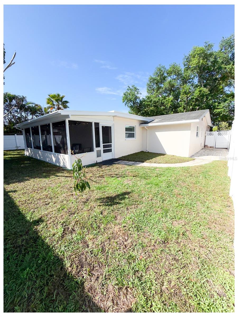 2225 NELLIE ST, LARGO, FL, 33774
