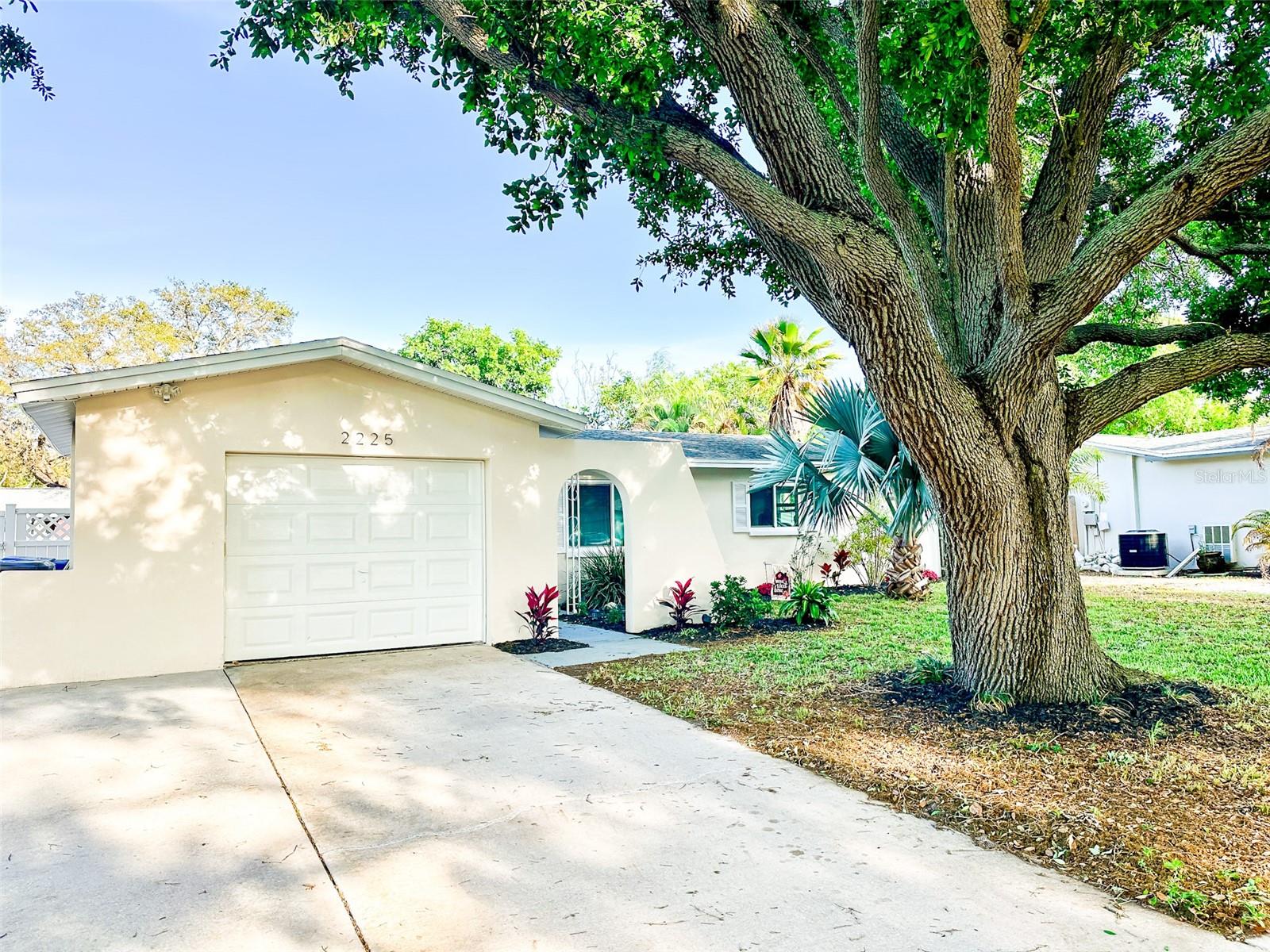 2225 NELLIE ST, LARGO, FL, 33774