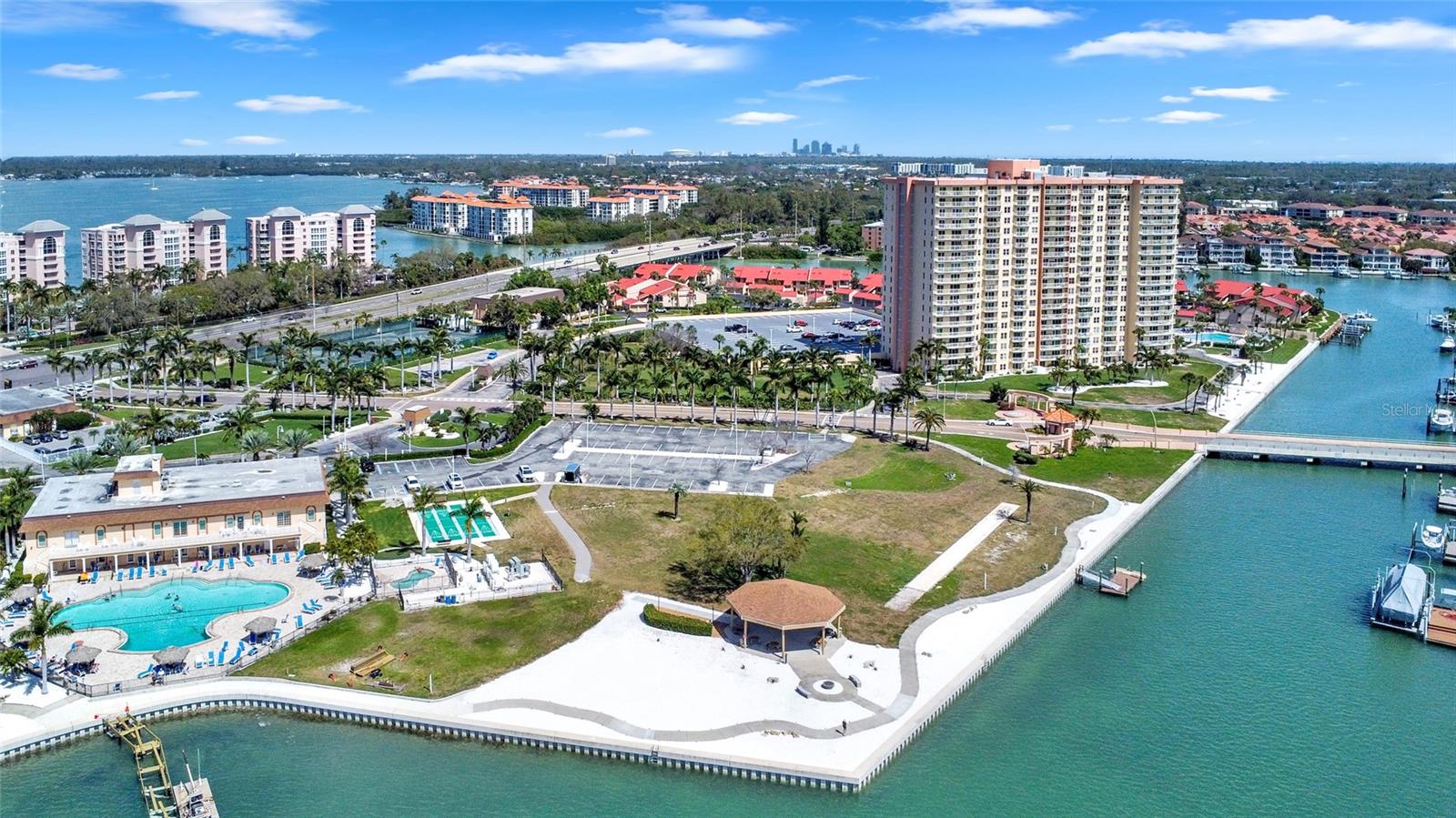 4900 BRITTANY DR S #301, ST PETERSBURG, FL, 33715