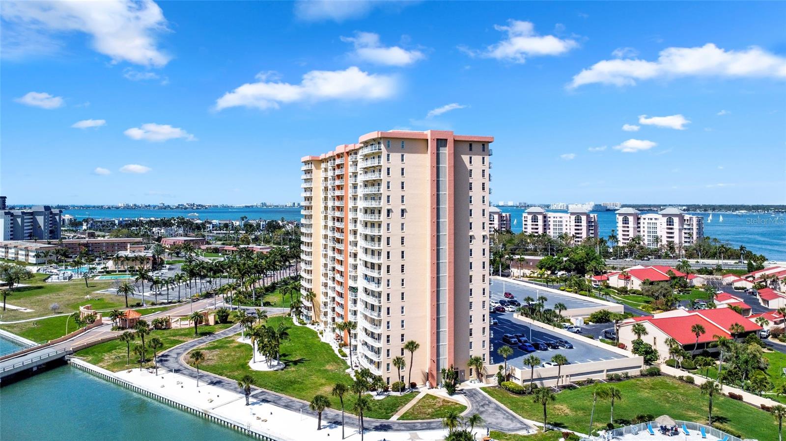 4900 BRITTANY DR S #301, ST PETERSBURG, FL, 33715