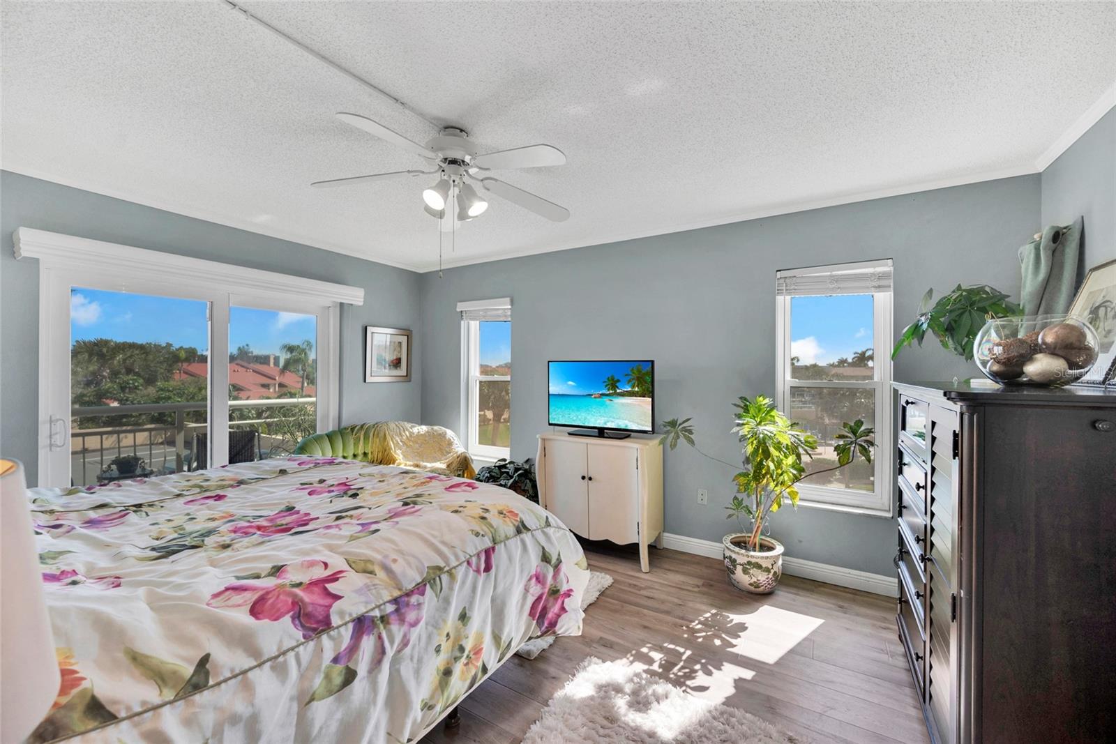 4900 BRITTANY DR S #301, ST PETERSBURG, FL, 33715