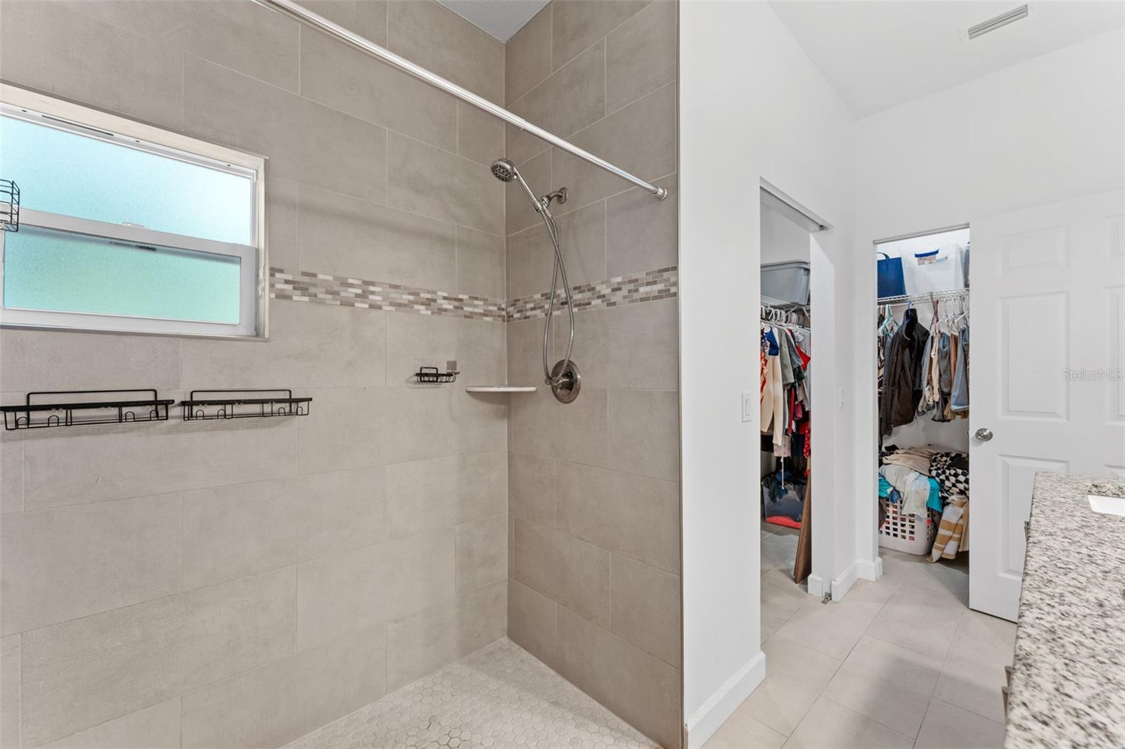 637 HOLMES AVE, DAYTONA BEACH, FL, 32114