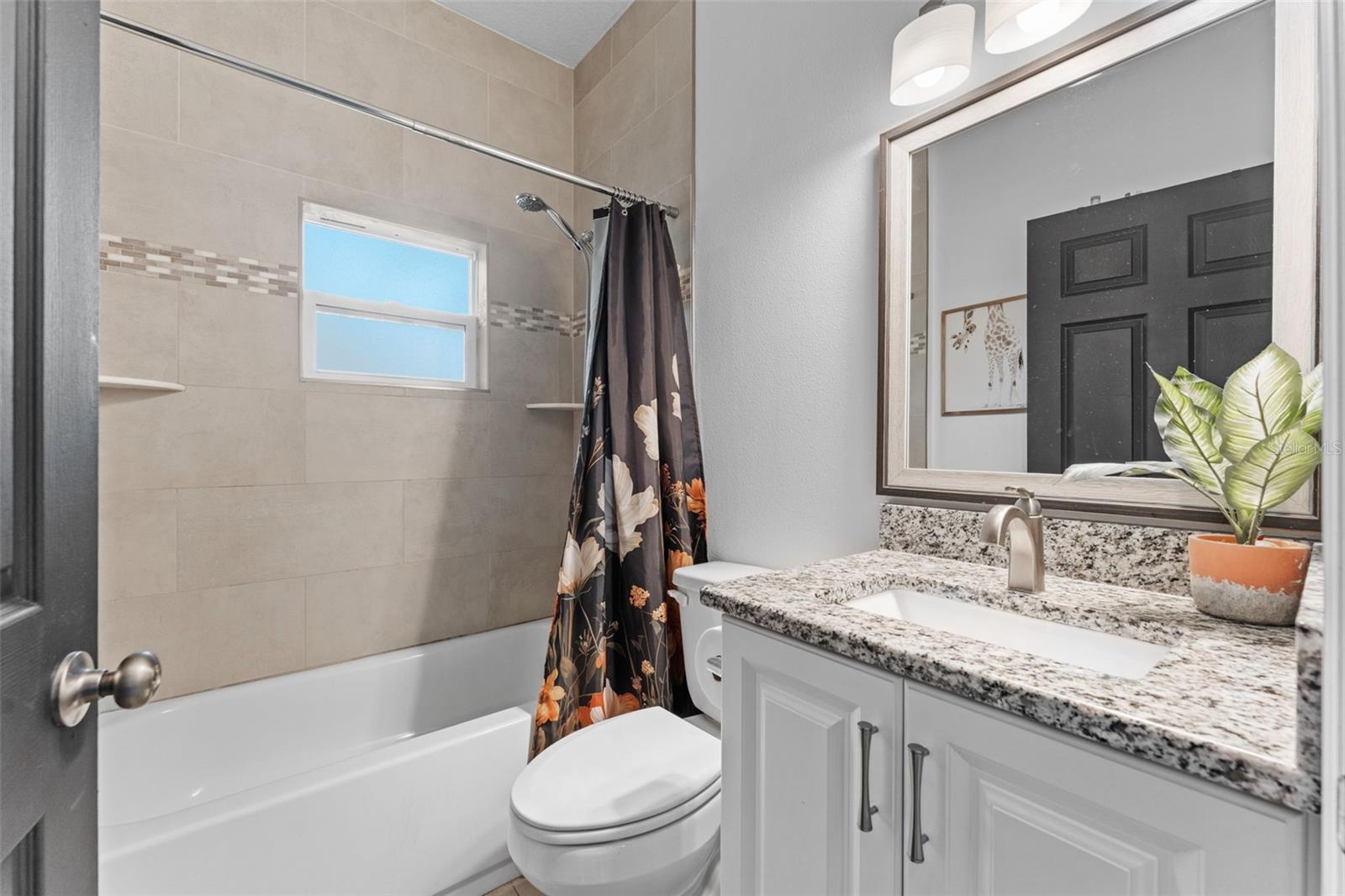 637 HOLMES AVE, DAYTONA BEACH, FL, 32114