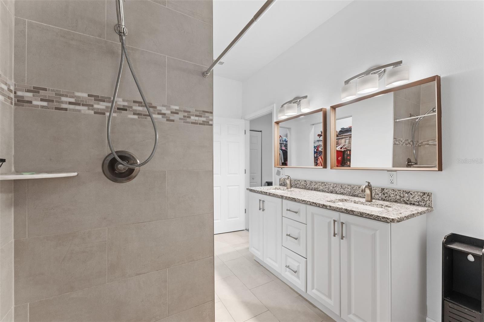 637 HOLMES AVE, DAYTONA BEACH, FL, 32114