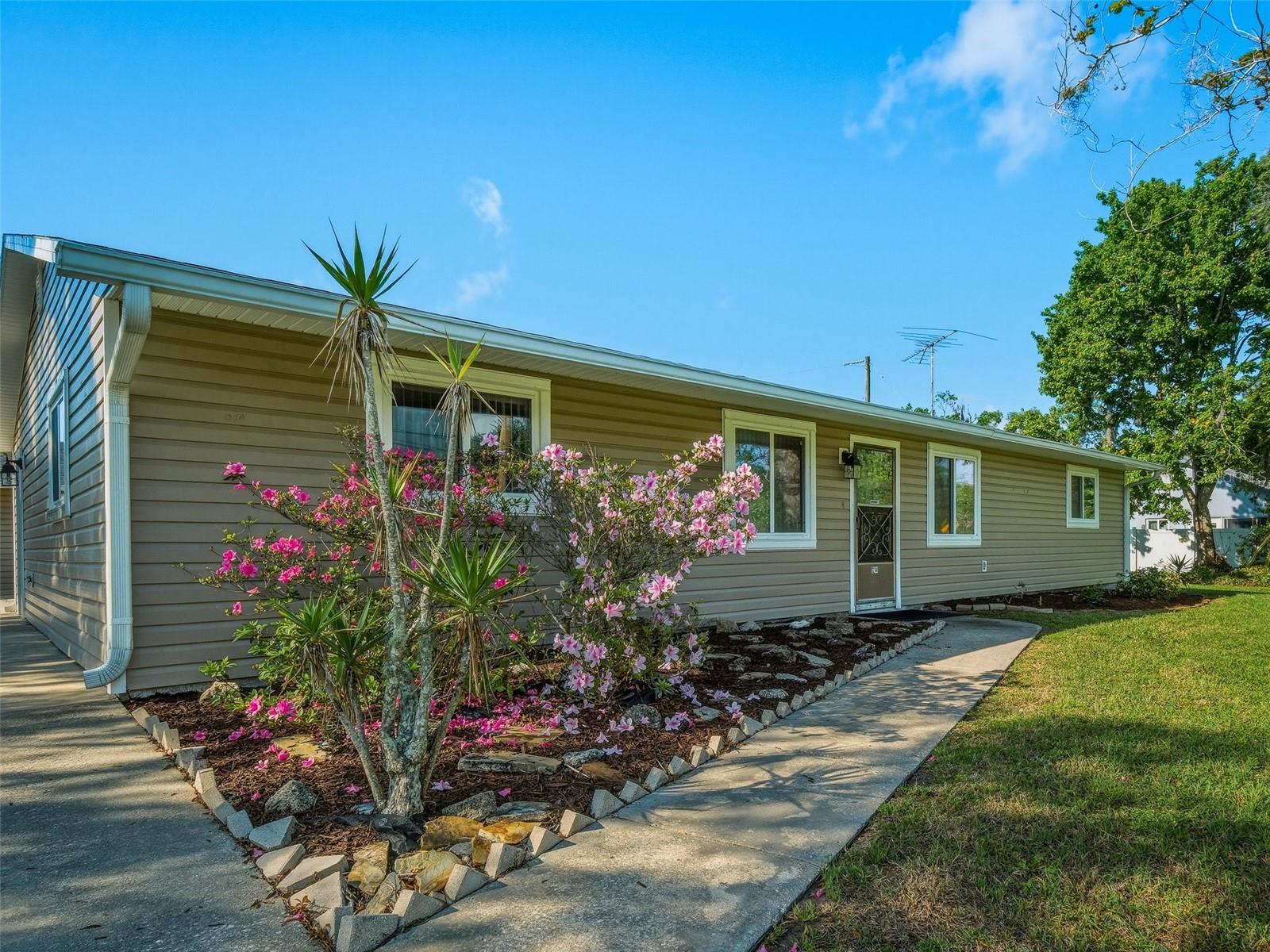 1214 VICTORY PALM DR, EDGEWATER, FL, 32132