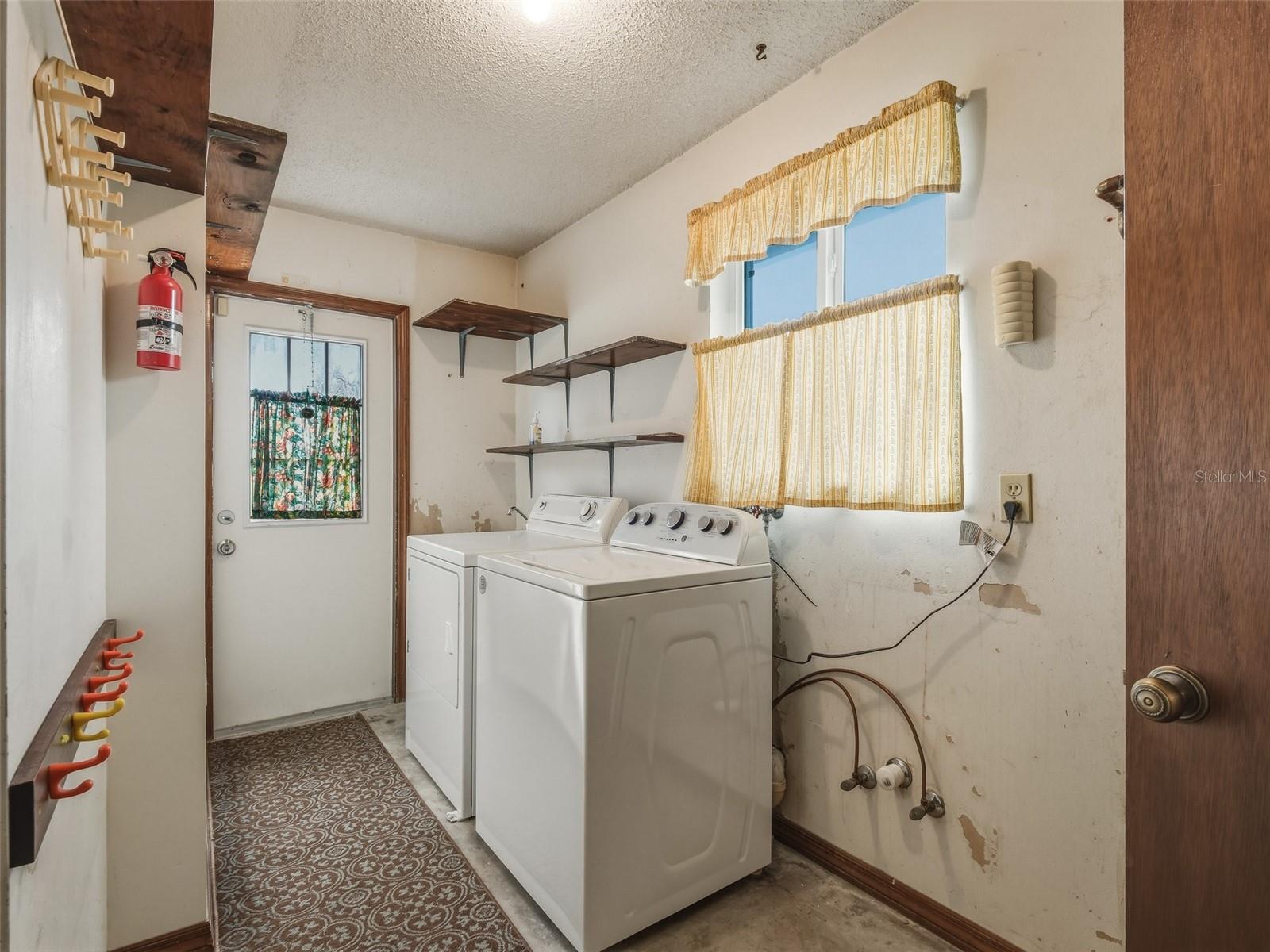 1214 VICTORY PALM DR, EDGEWATER, FL, 32132