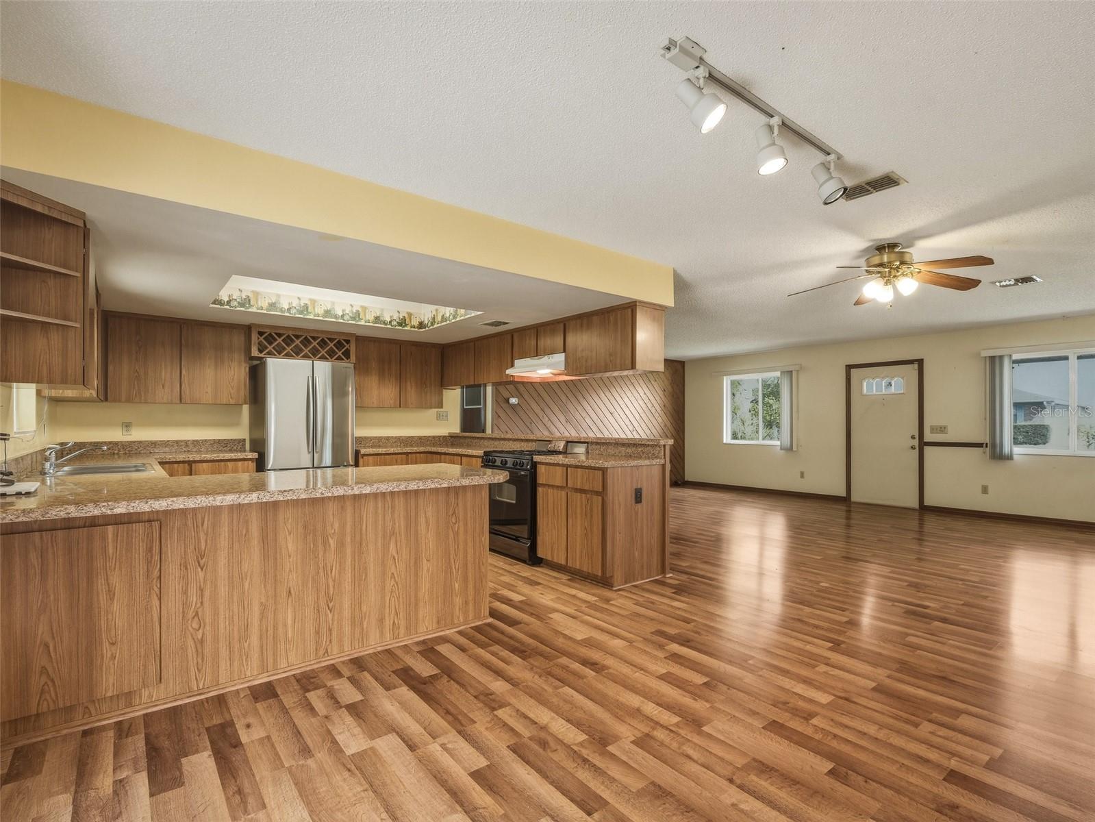 1214 VICTORY PALM DR, EDGEWATER, FL, 32132
