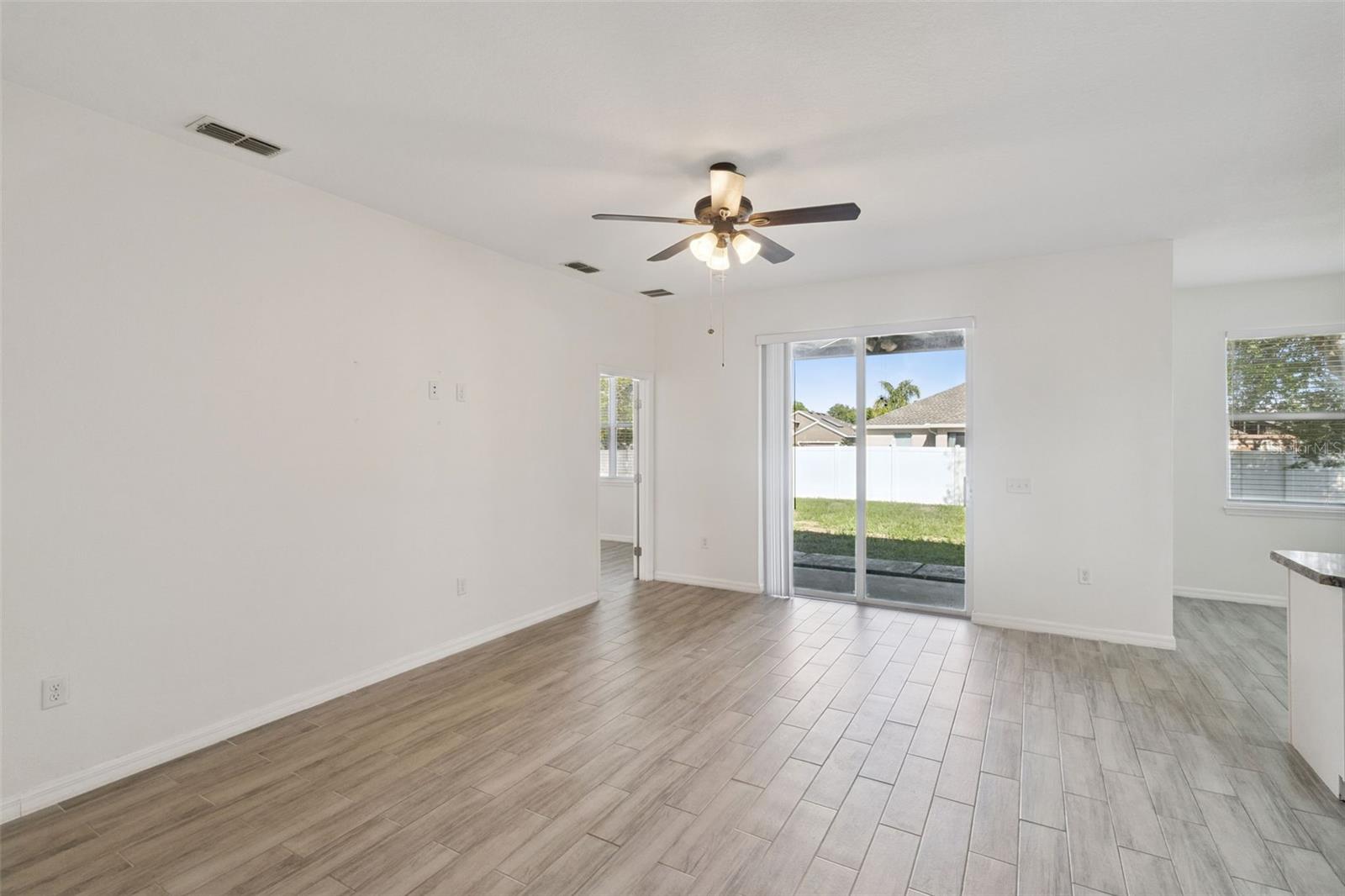 140 HIGHLAND MEADOWS ST, DAVENPORT, FL, 33837