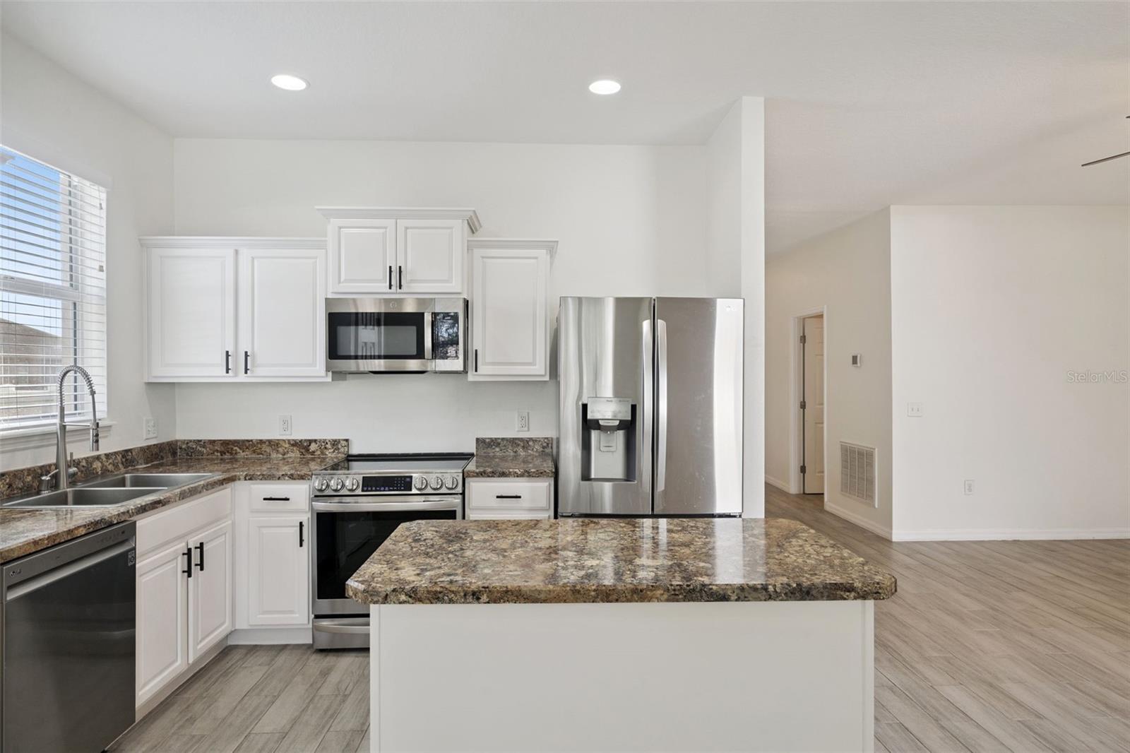 140 HIGHLAND MEADOWS ST, DAVENPORT, FL, 33837