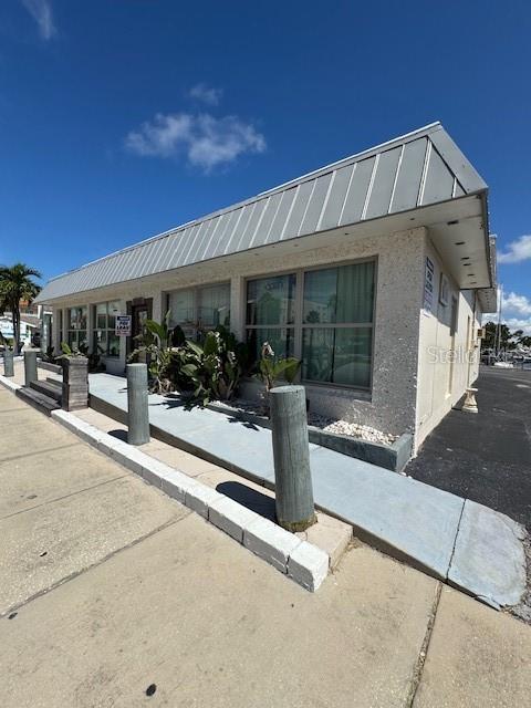 17477 GULF BLVD, REDINGTON SHORES, FL, 33708