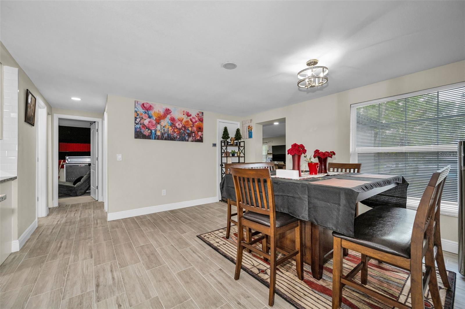 801 WALNUT DR, SEFFNER, FL, 33584