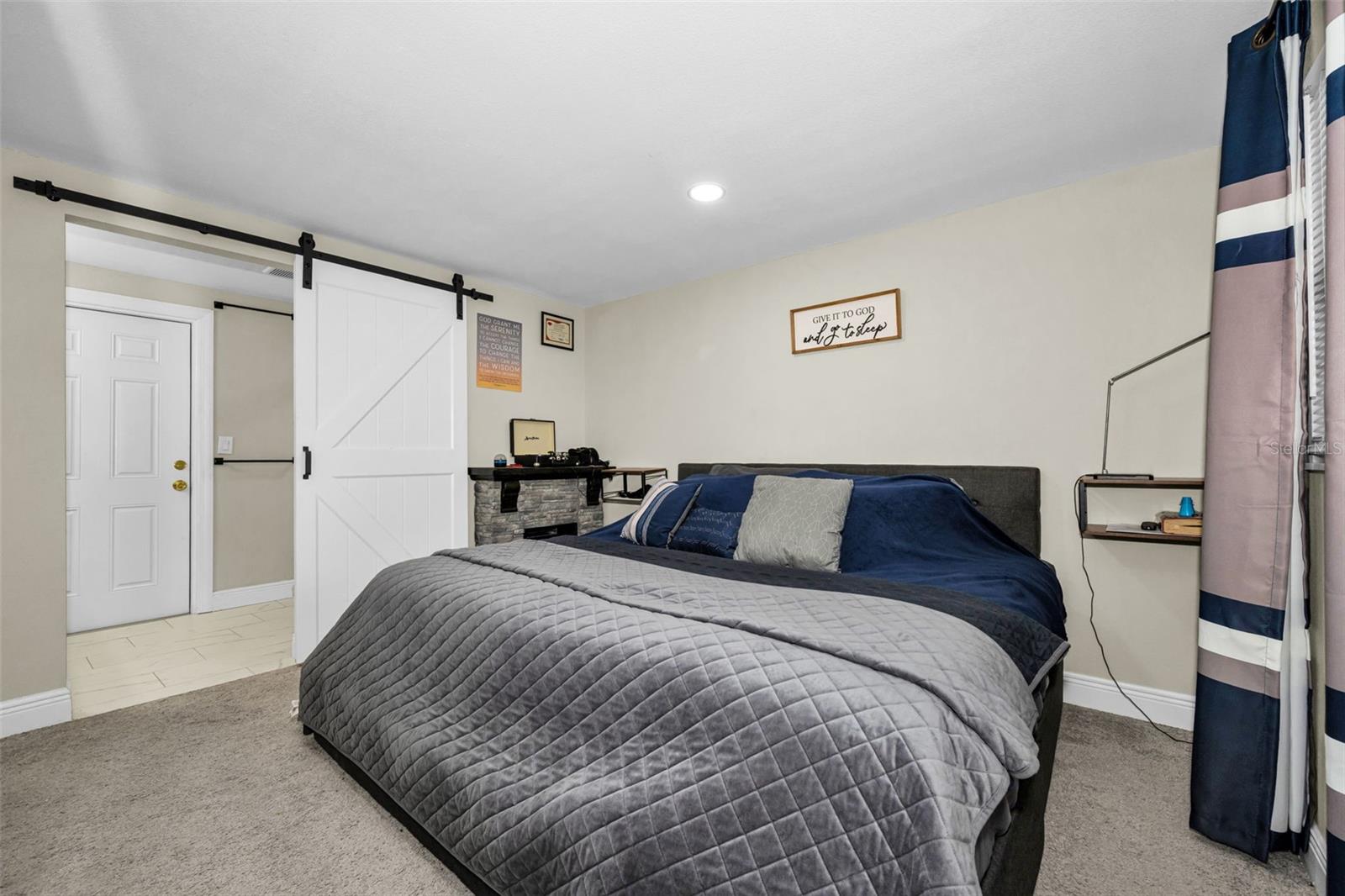 801 WALNUT DR, SEFFNER, FL, 33584
