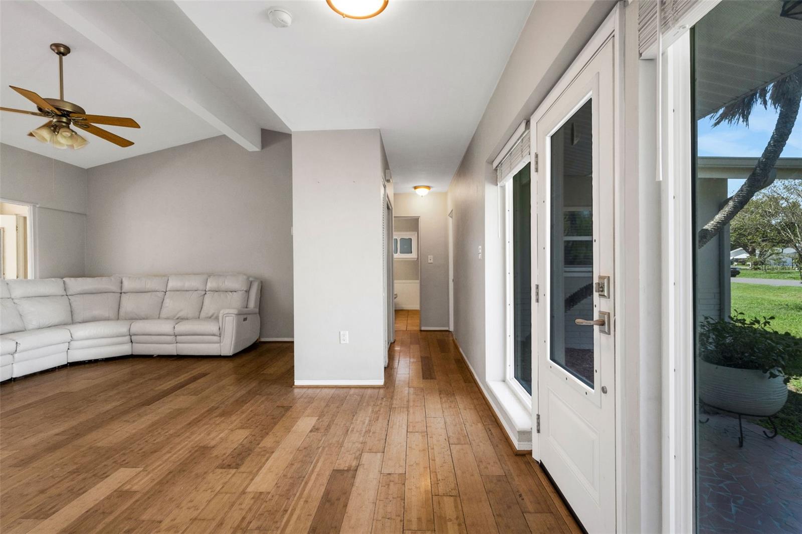 11436 RIDGEWOOD CIR, SEMINOLE, FL, 33772