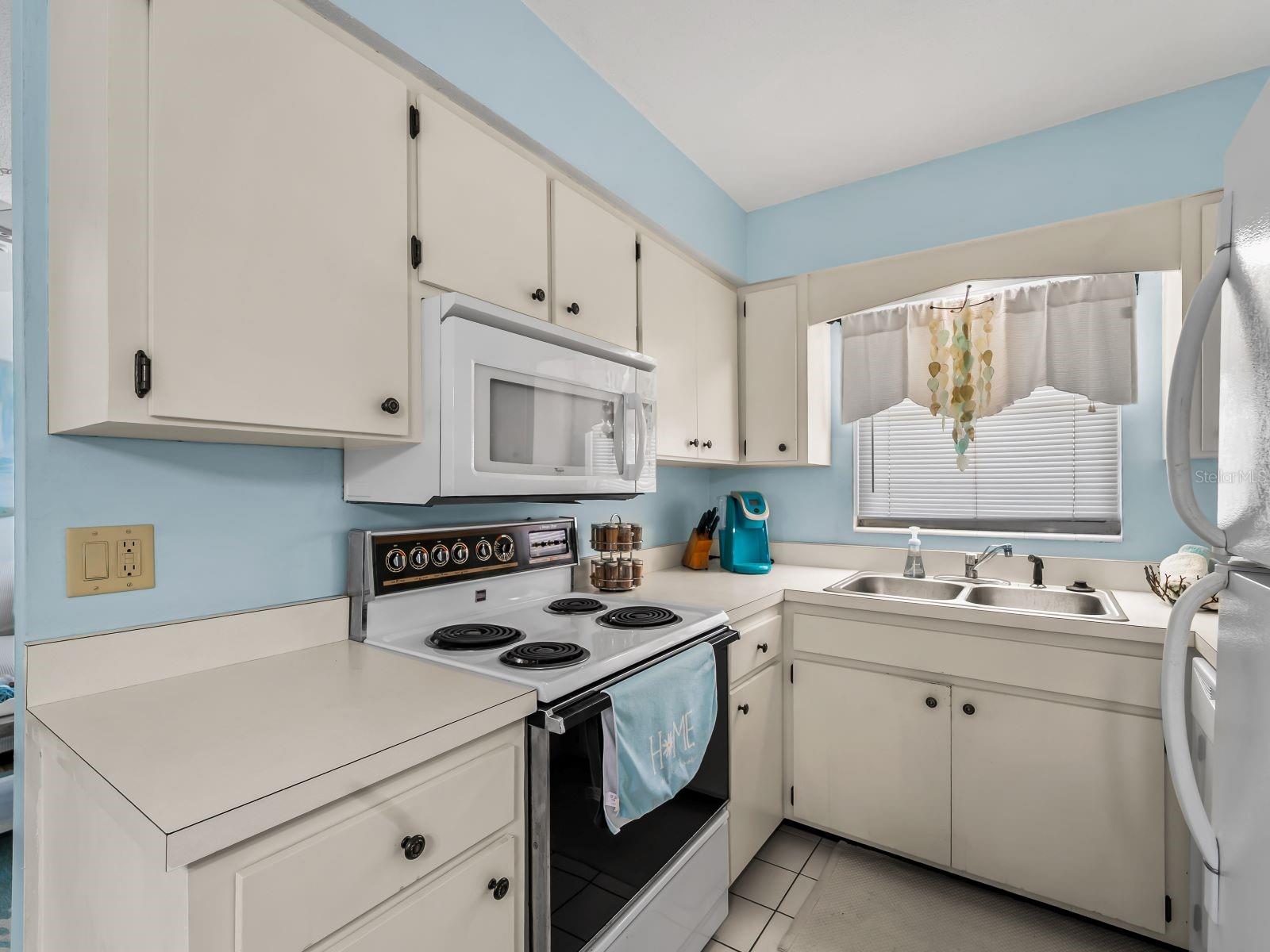 210 PARK BLVD N #122, VENICE, FL, 34285