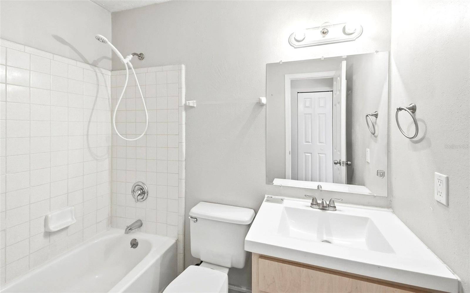 2688 COLLINGSWOOD DR, DELTONA, FL, 32738